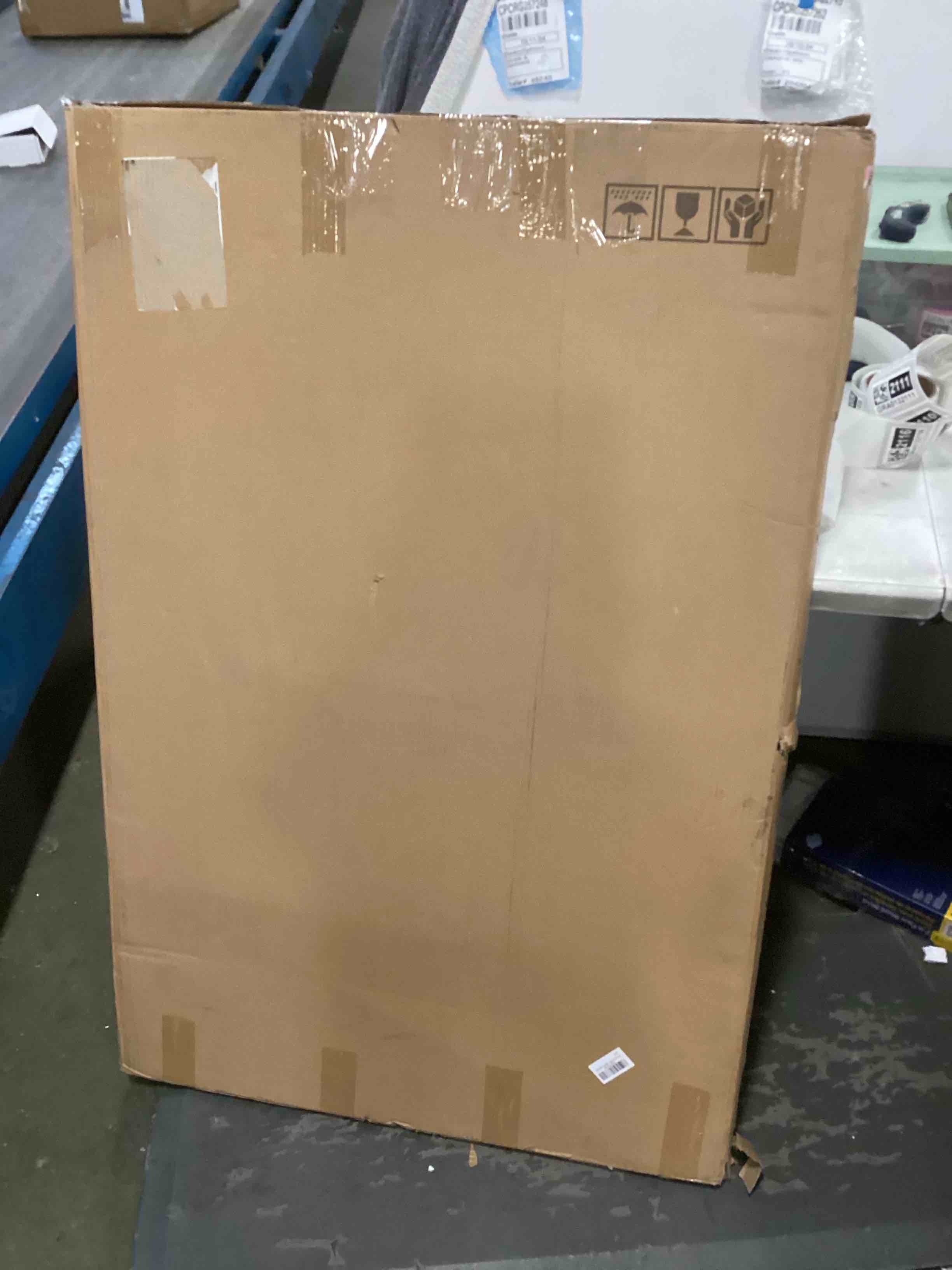 https://s3.amazonaws.com/lotting-images-prod/bidfta/GRA0132117_1729017043050.jpeg