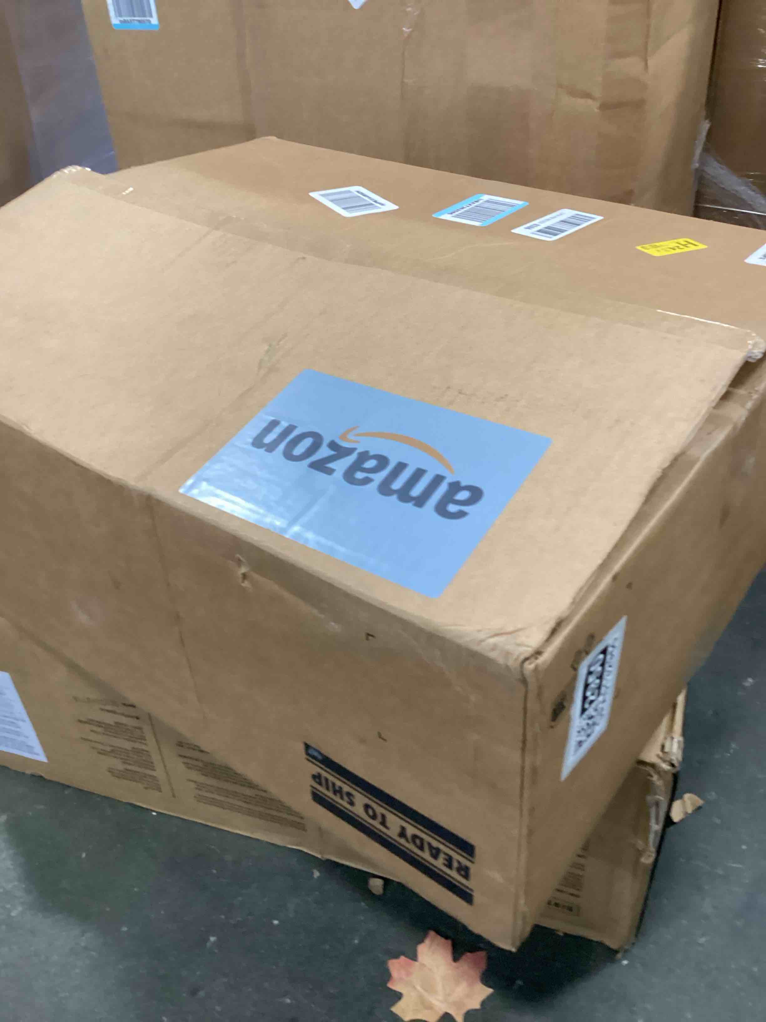 https://s3.amazonaws.com/lotting-images-prod/bidfta/GRA0132950_1728573358357.jpeg