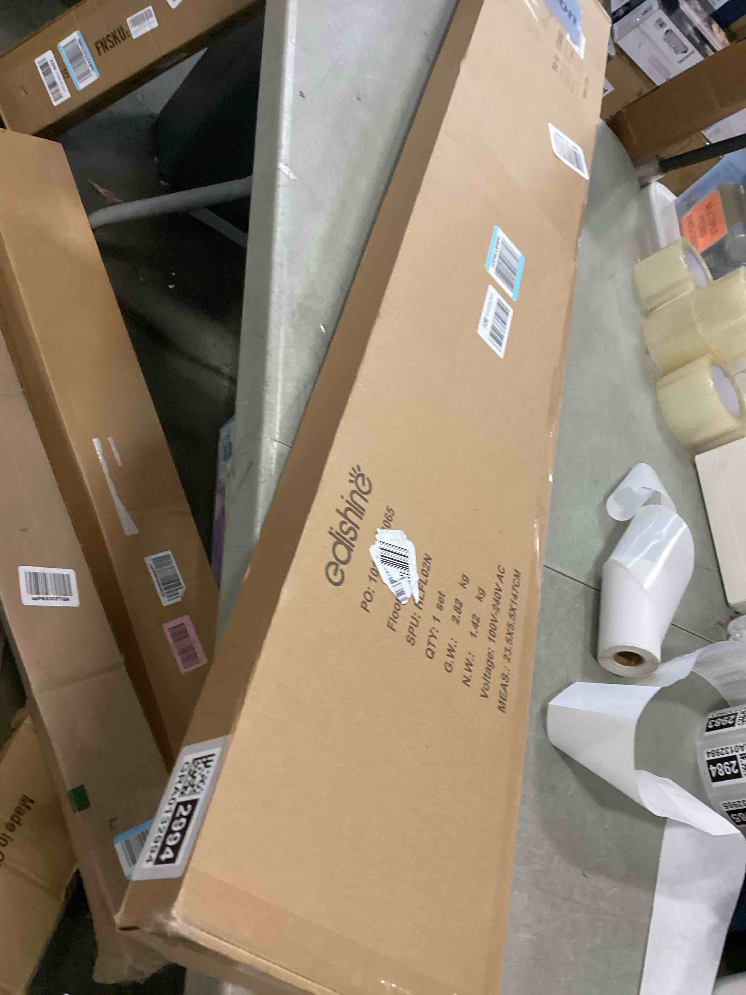 https://s3.amazonaws.com/lotting-images-prod/bidfta/GRA0132994_1728568075978.jpeg