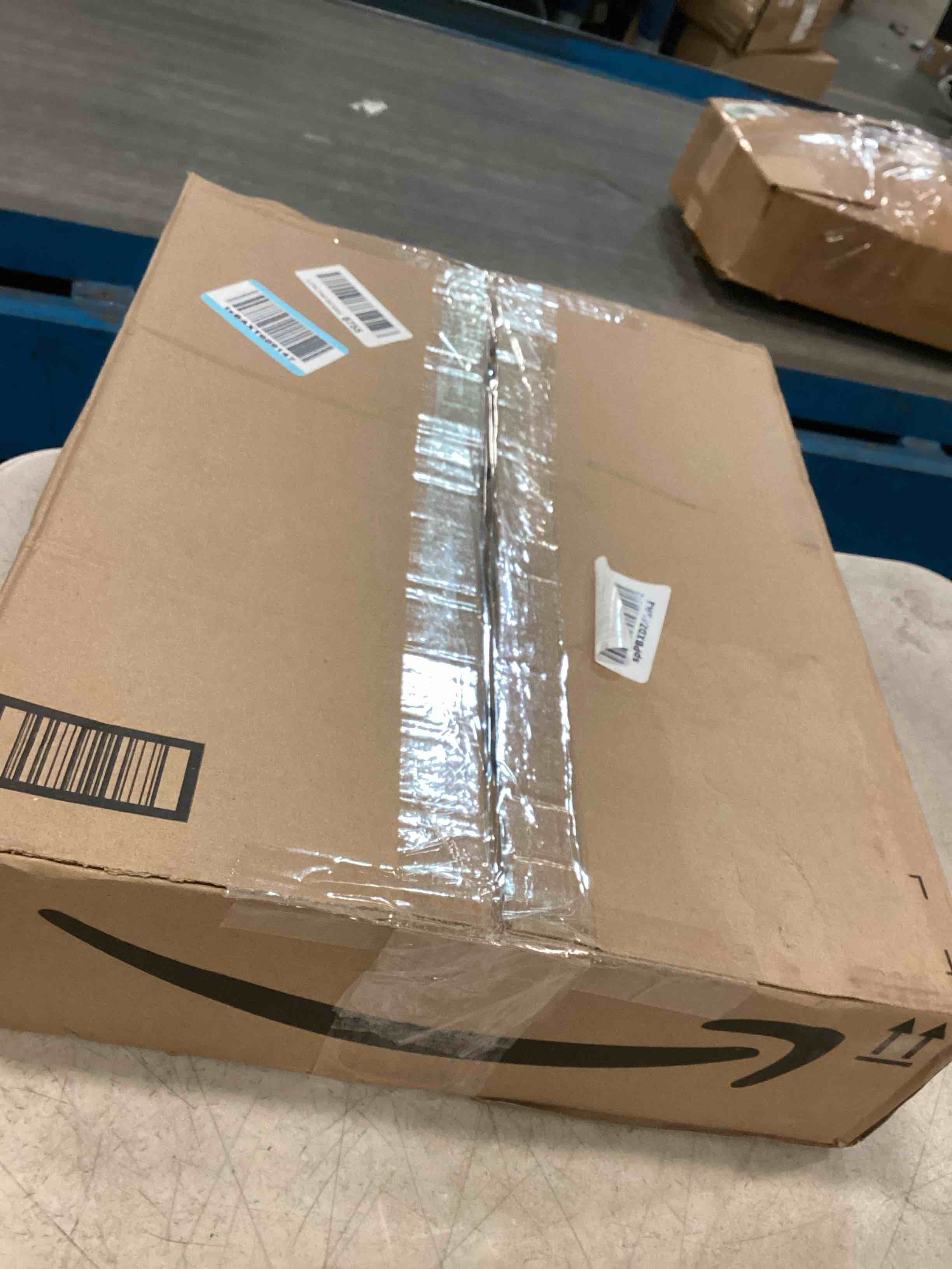 https://s3.amazonaws.com/lotting-images-prod/bidfta/GRA0133495_1728428259662.jpeg