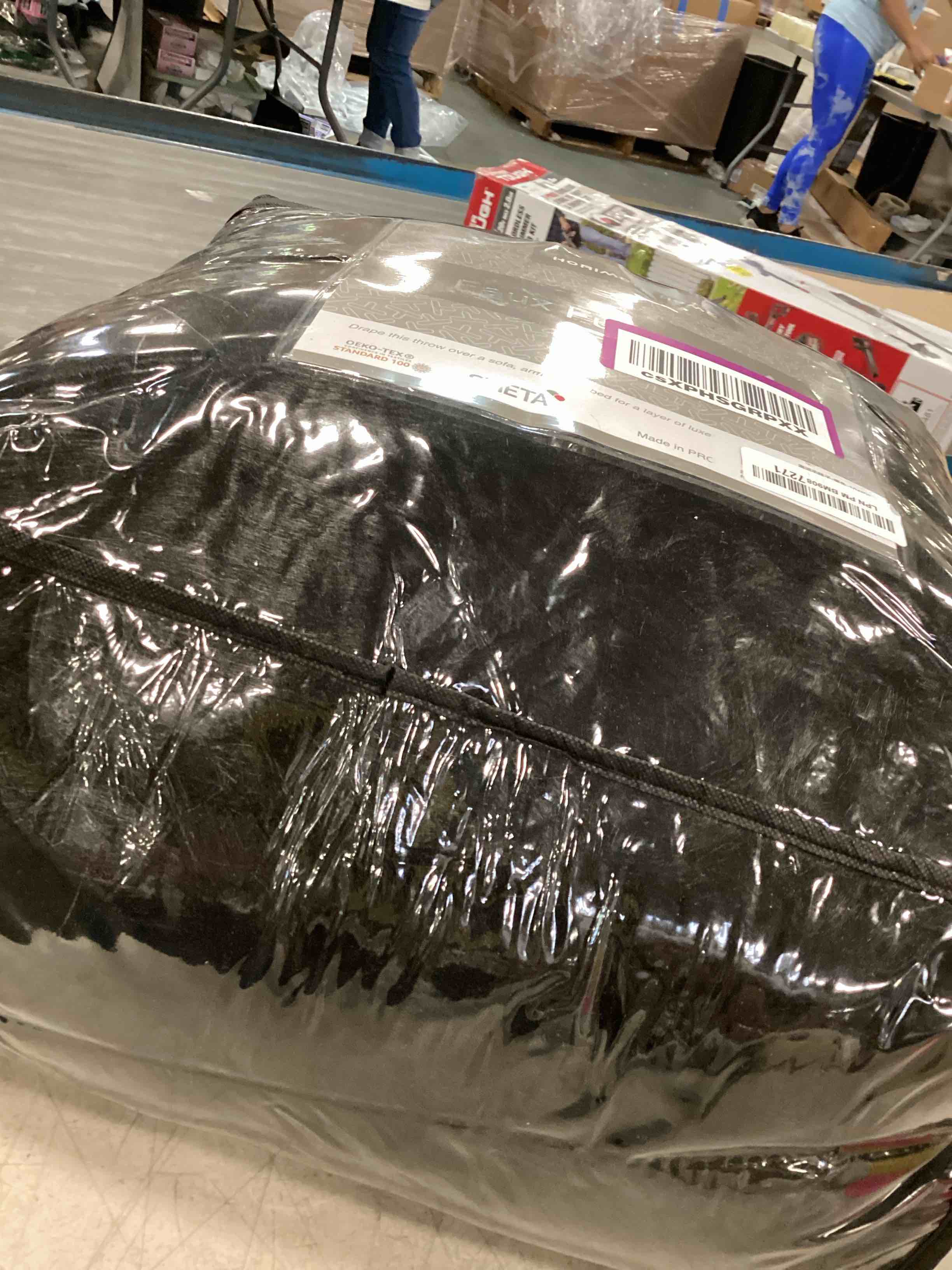 Luxury Plush Faux Fur Throw Blanket King Size, Long Pile Black Fur