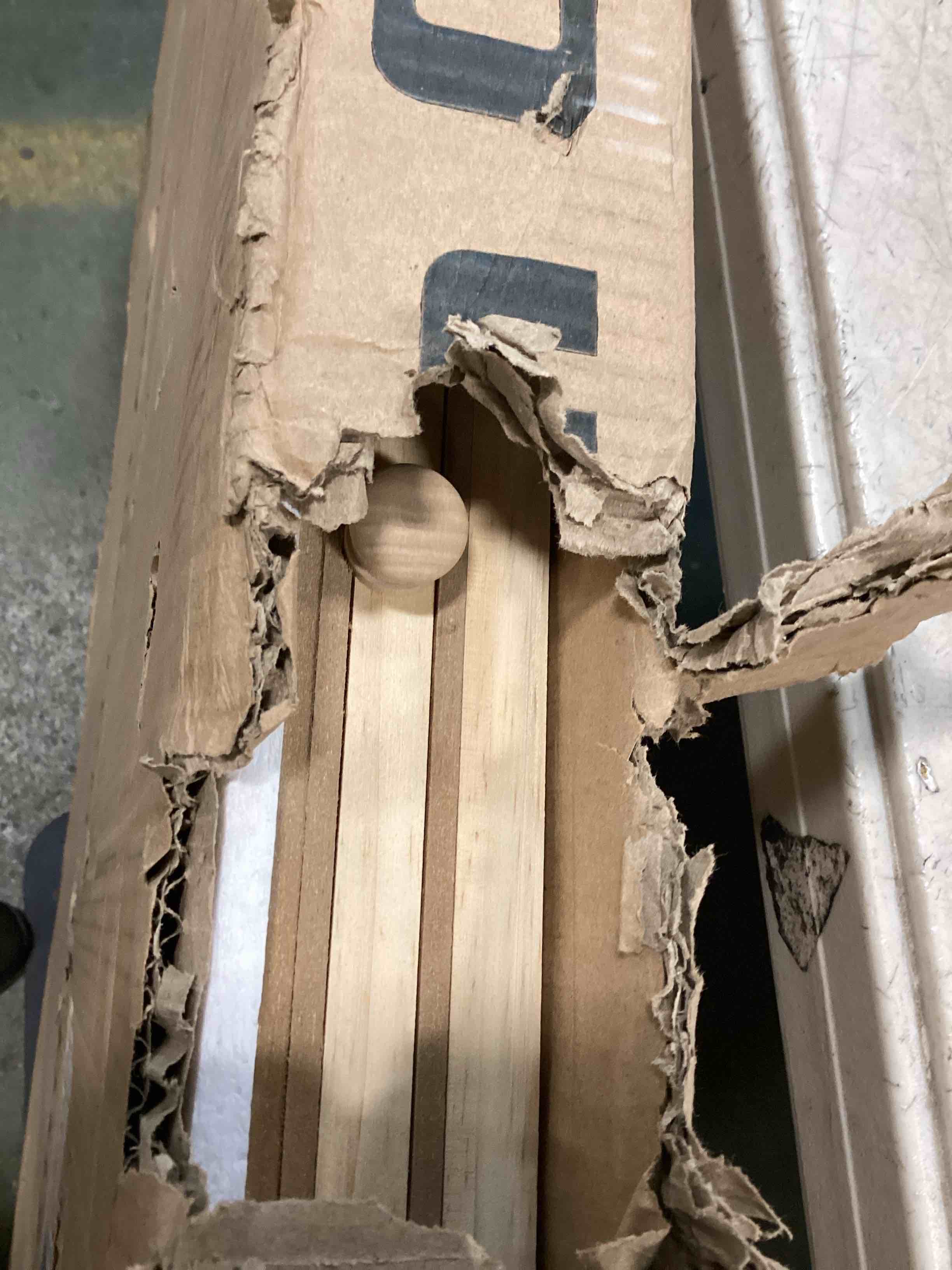 https://s3.amazonaws.com/lotting-images-prod/bidfta/GRA0133706_1728347309845.jpeg