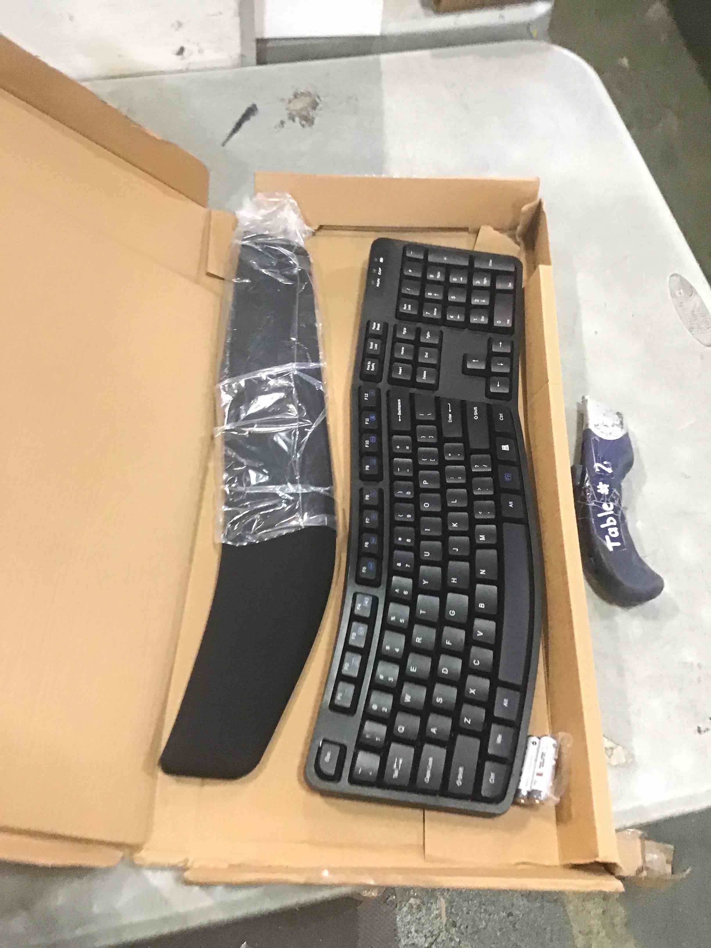 https://s3.amazonaws.com/lotting-images-prod/bidfta/GRA0134911_1727285385877.jpeg