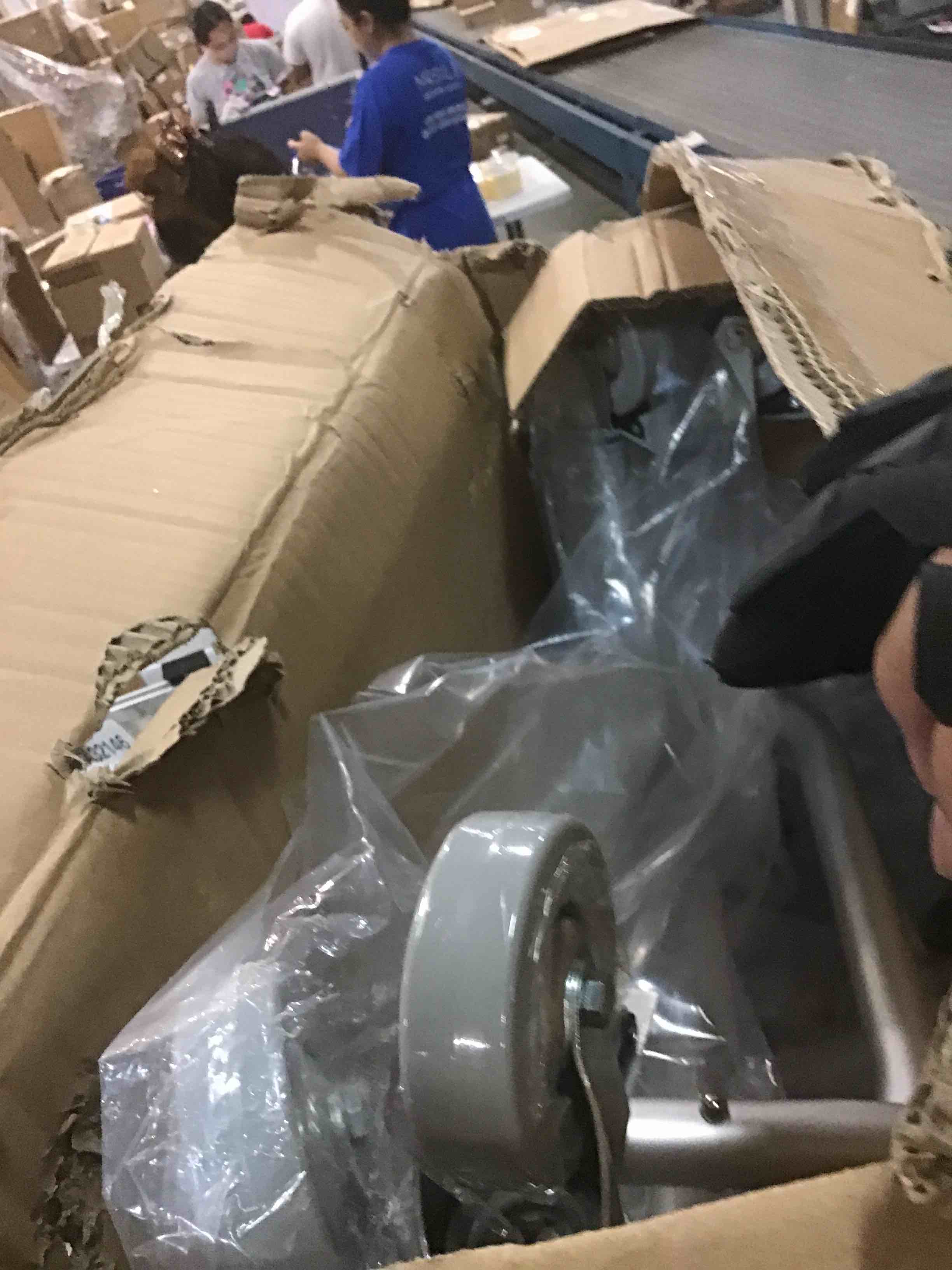 https://s3.amazonaws.com/lotting-images-prod/bidfta/GRA0135025_1727268401570.jpeg