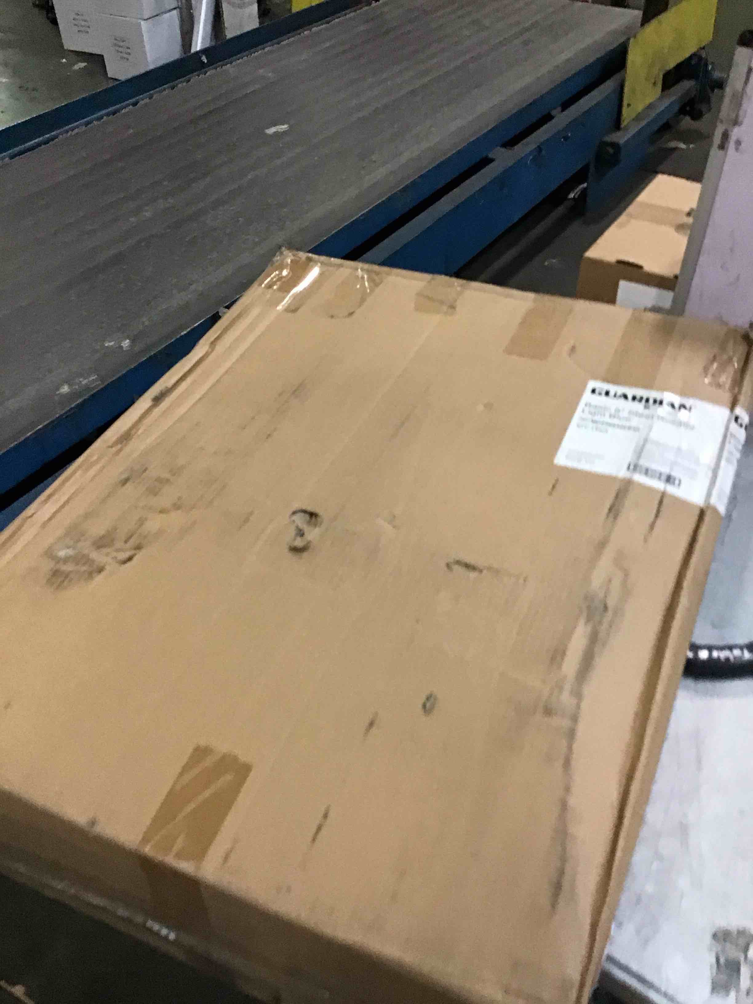 https://s3.amazonaws.com/lotting-images-prod/bidfta/GRA0135120_1727205764338.jpeg
