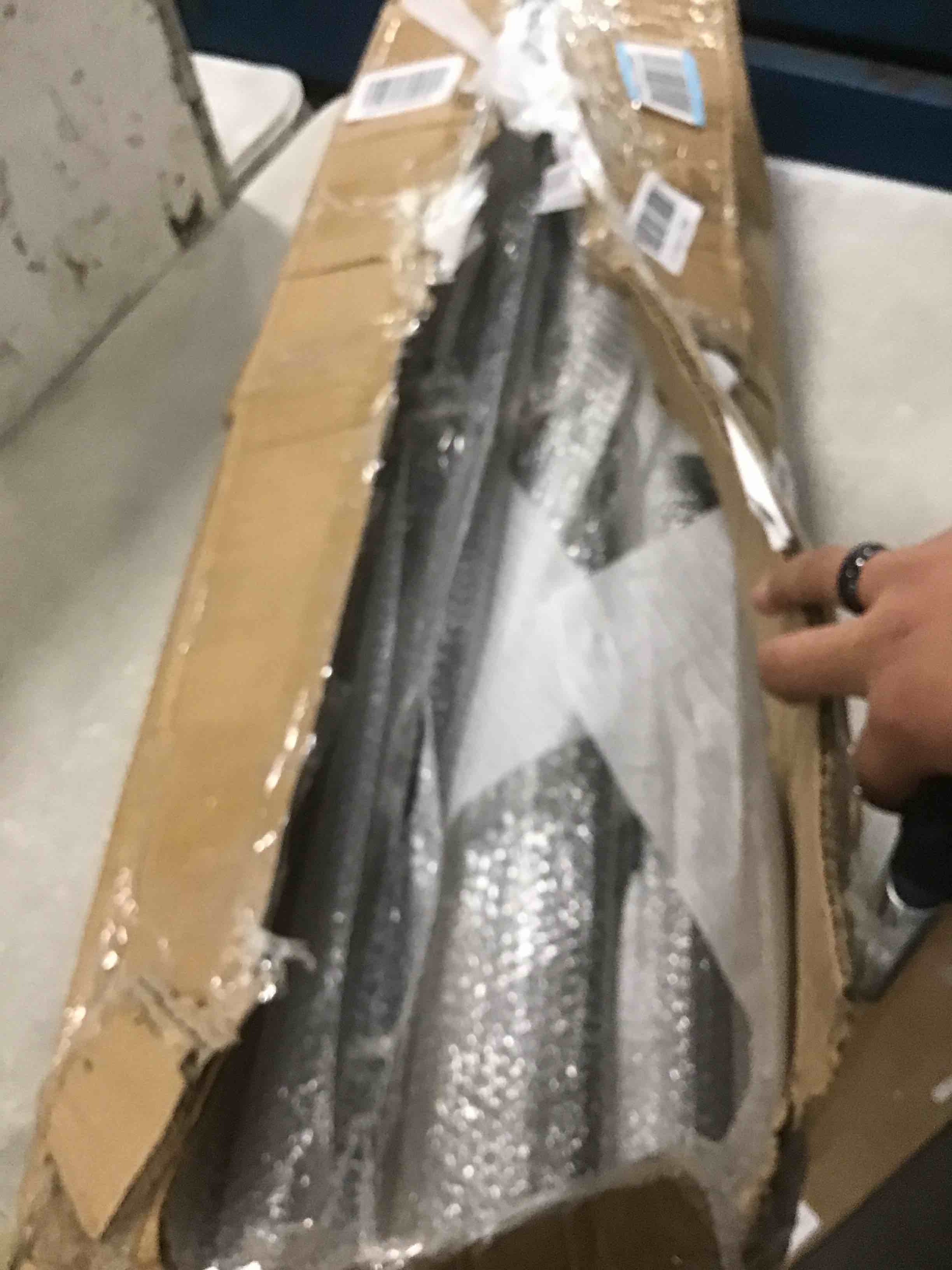 https://s3.amazonaws.com/lotting-images-prod/bidfta/GRA0135495_1727099275455.jpeg