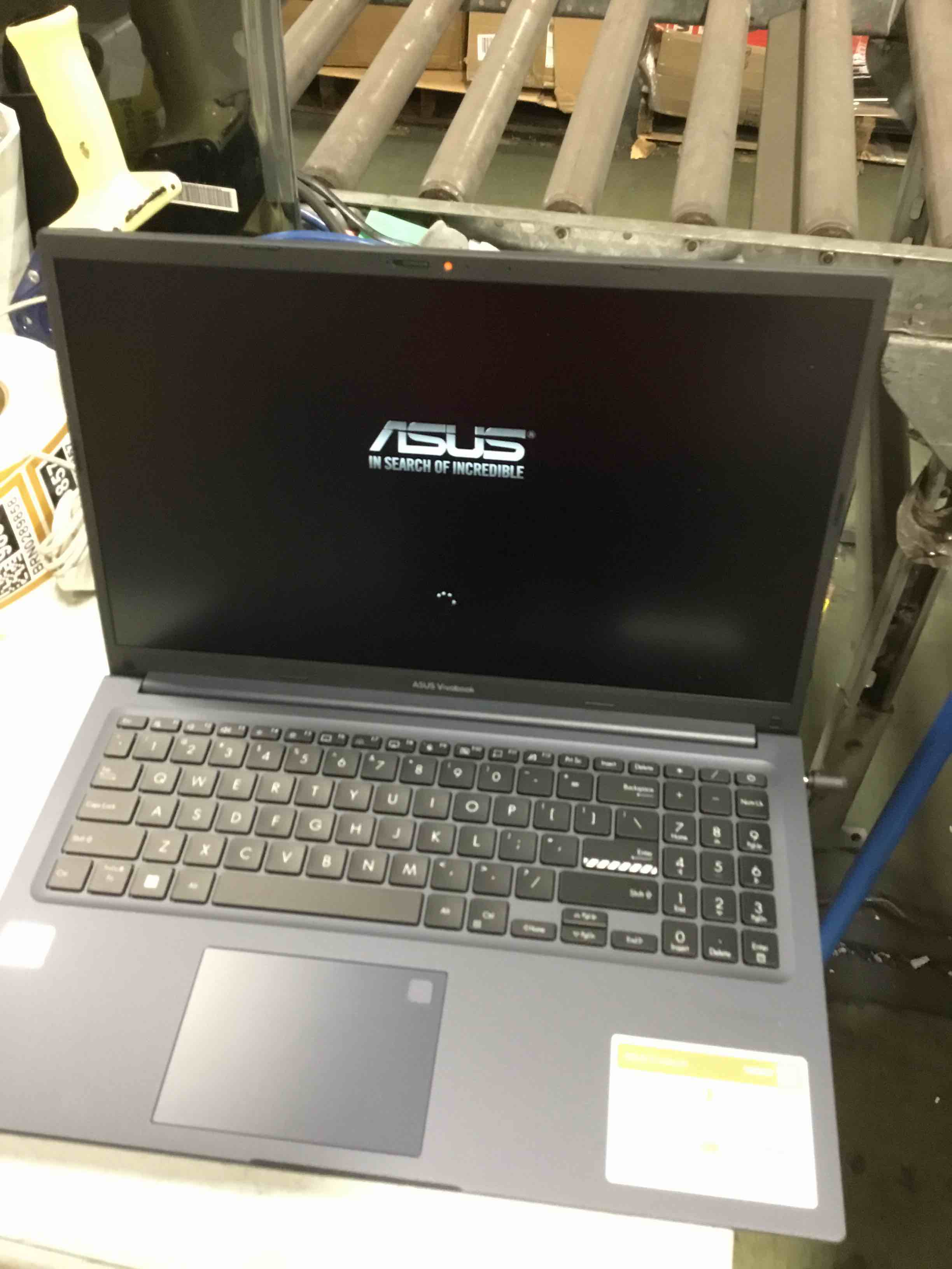 https://s3.amazonaws.com/lotting-images-prod/bidfta/GRA0136143_1728929136691.jpeg