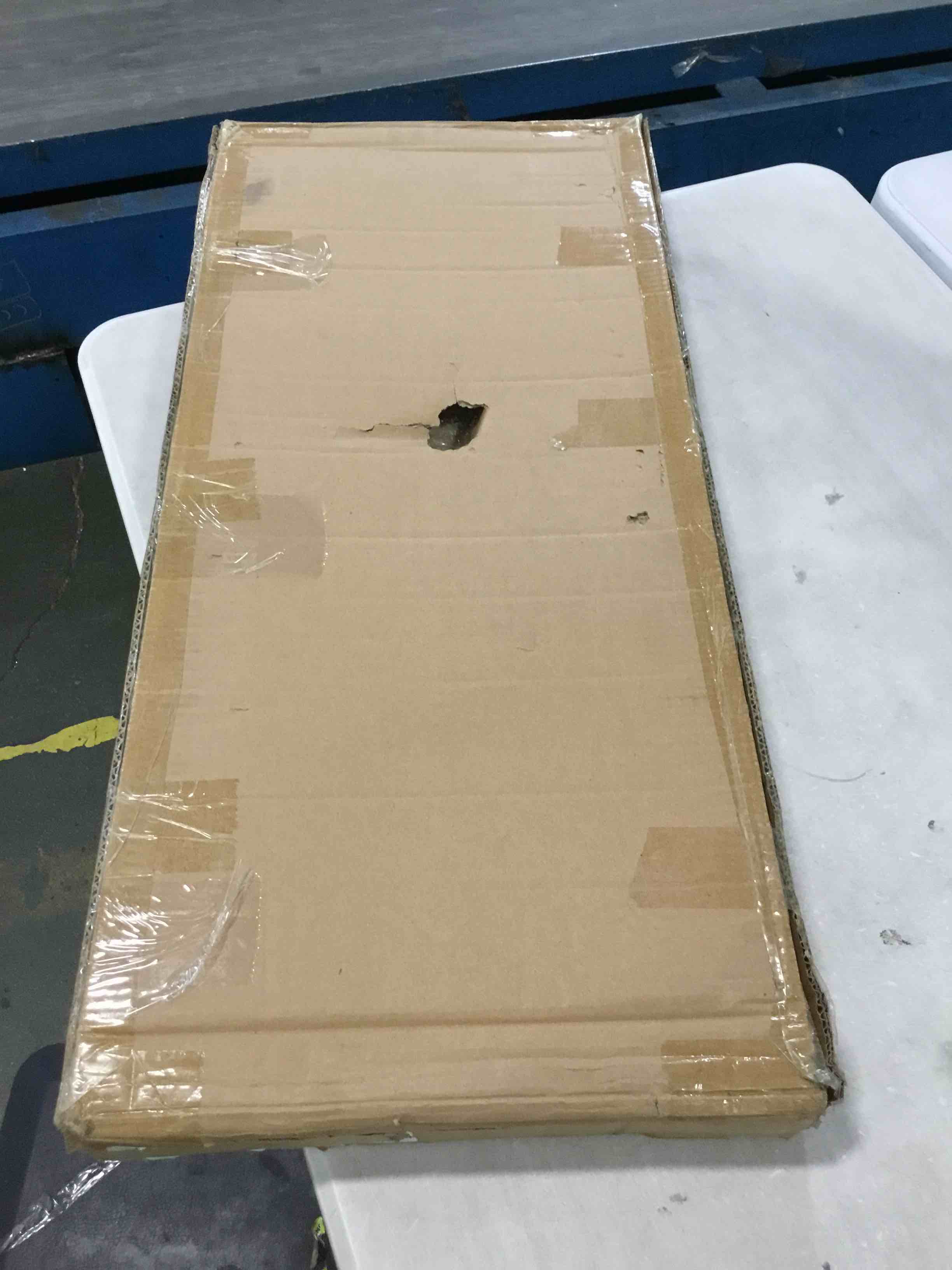 https://s3.amazonaws.com/lotting-images-prod/bidfta/GRA0137331_1727200924233.jpeg