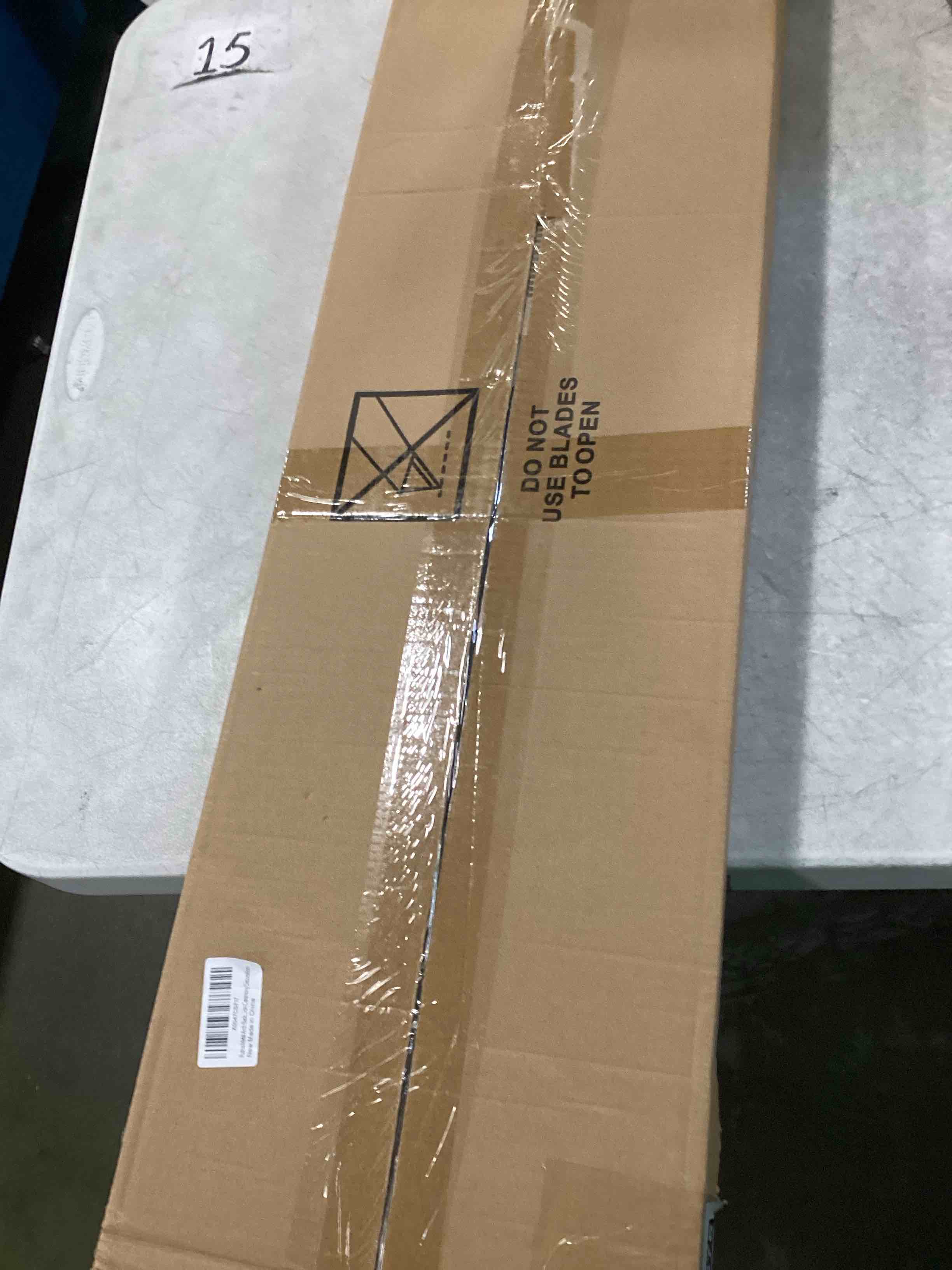 https://s3.amazonaws.com/lotting-images-prod/bidfta/GRA0138576_1727367351537.jpeg