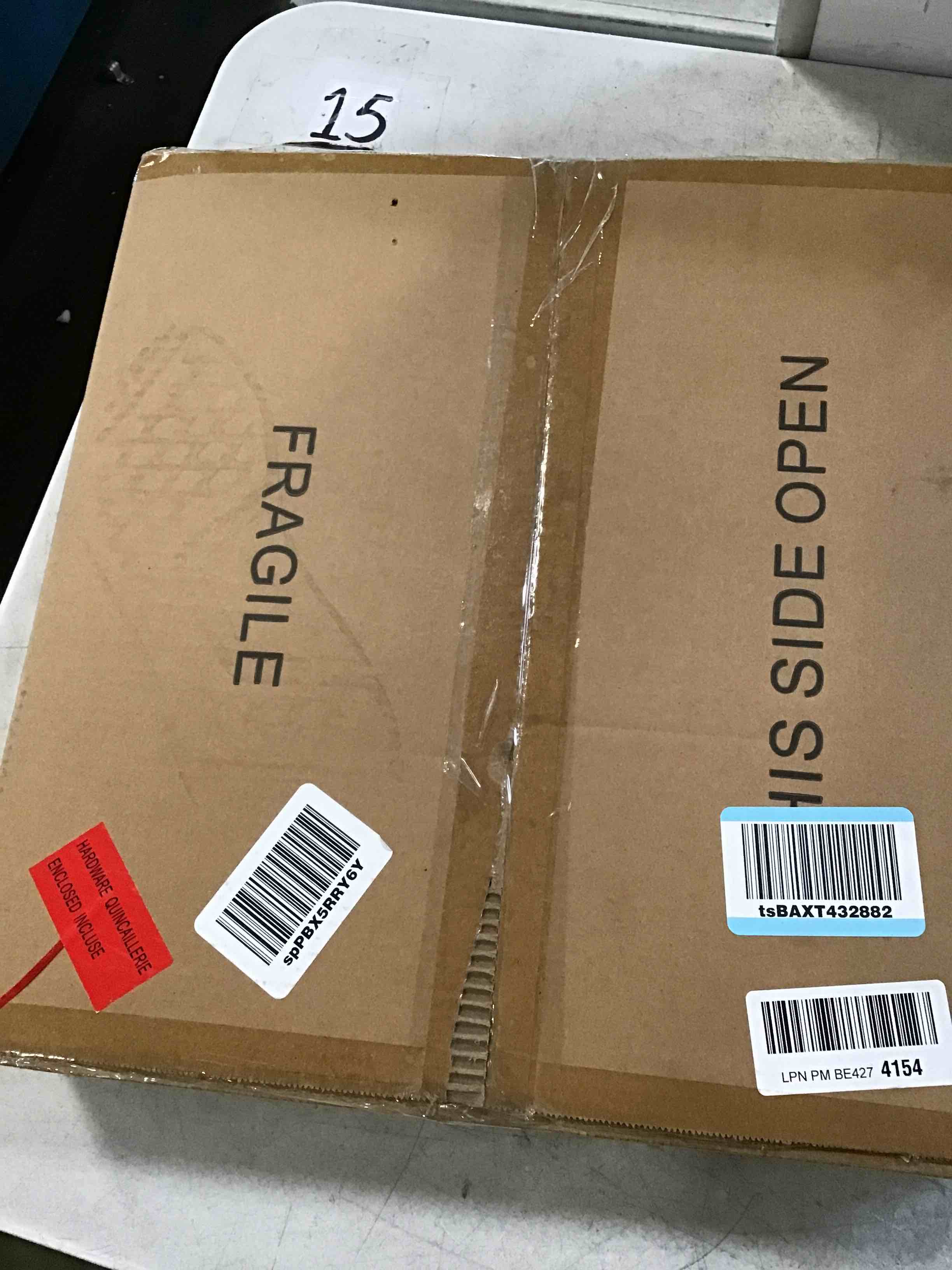 https://s3.amazonaws.com/lotting-images-prod/bidfta/GRA0139295_1727897551492.jpeg