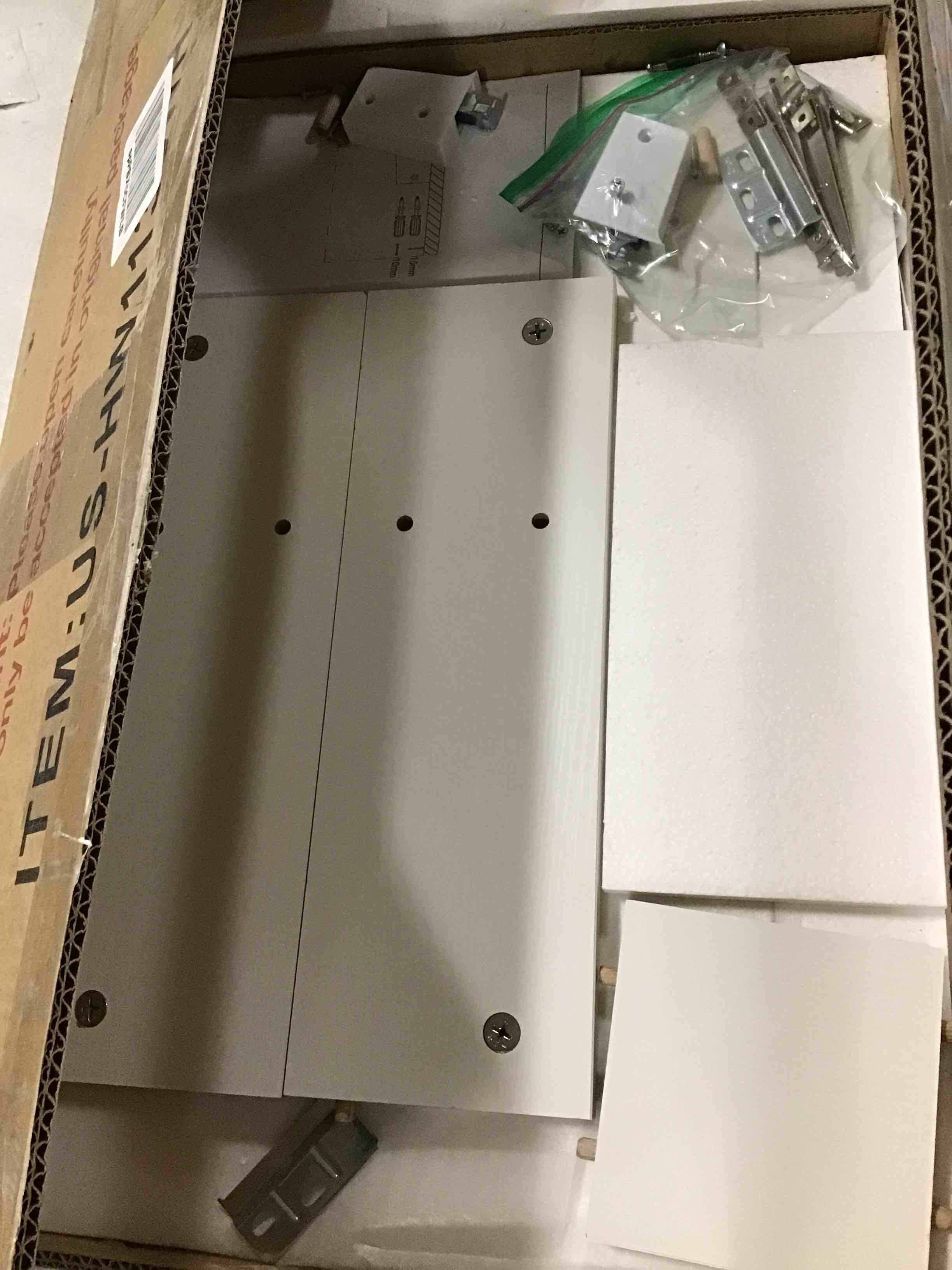 https://s3.amazonaws.com/lotting-images-prod/bidfta/GRA0139500_1728040165381.jpeg