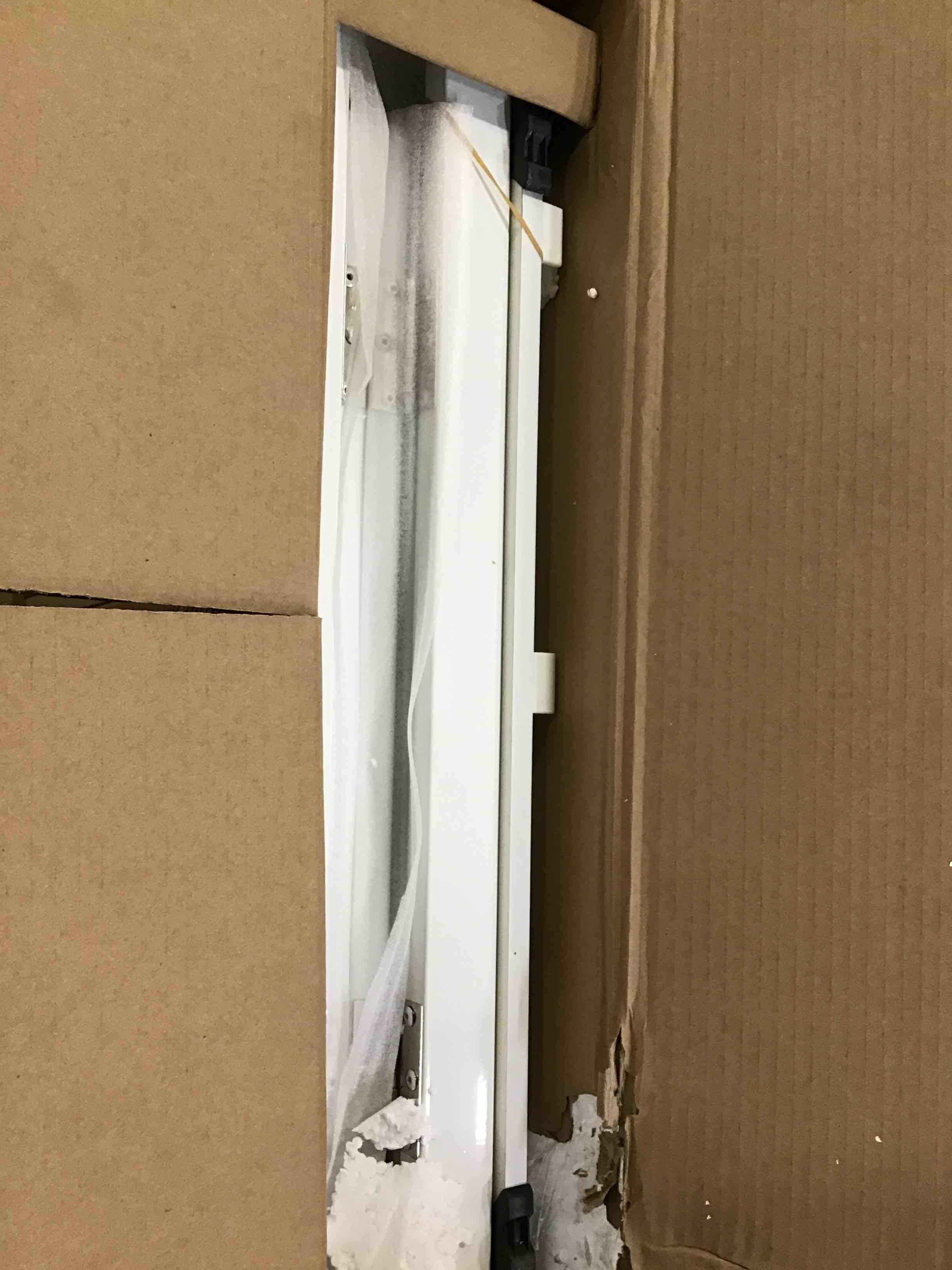 https://s3.amazonaws.com/lotting-images-prod/bidfta/GRA0139648_1728066931419.jpeg
