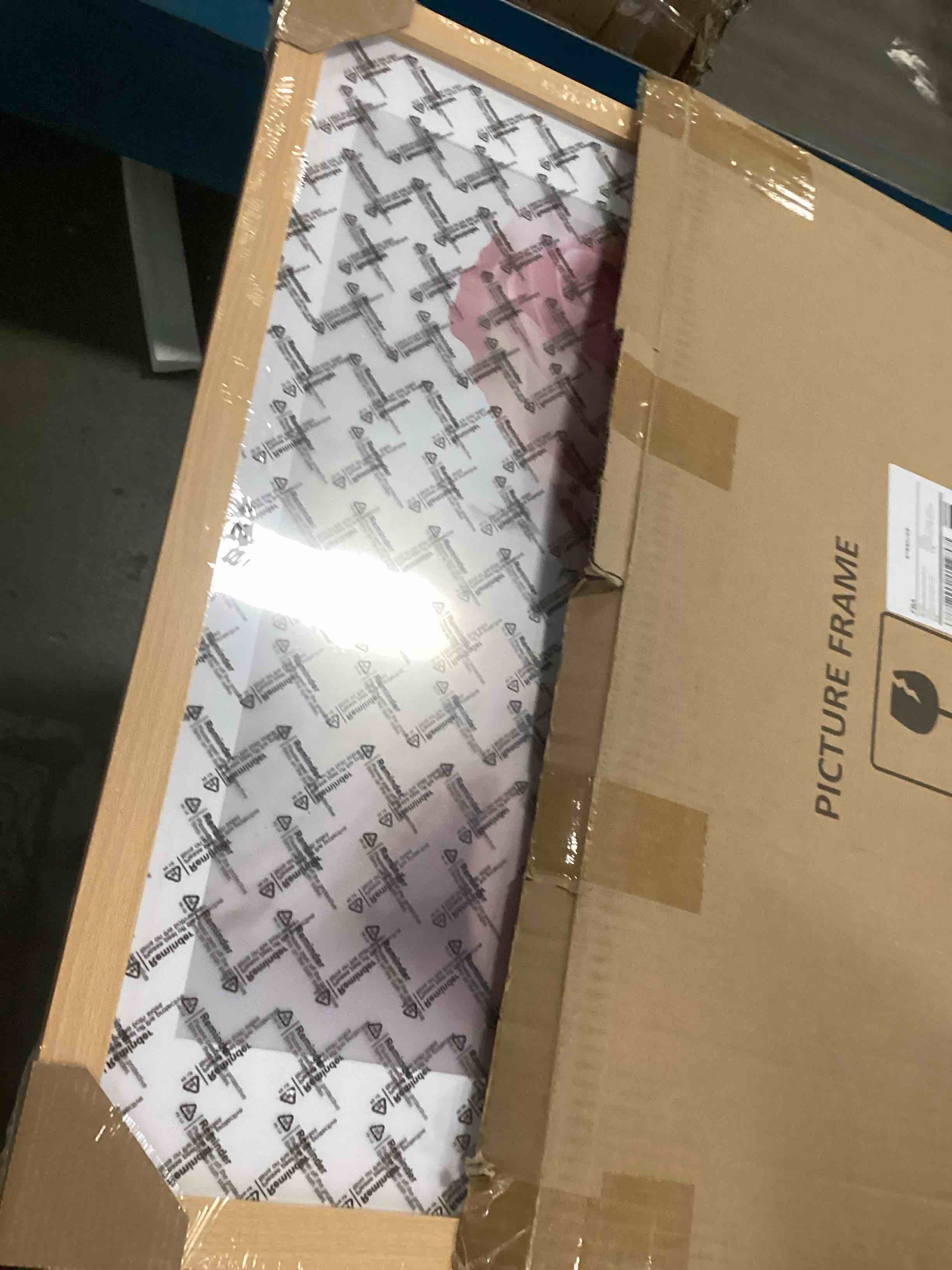https://s3.amazonaws.com/lotting-images-prod/bidfta/GRA0141800_1726837540682.jpeg