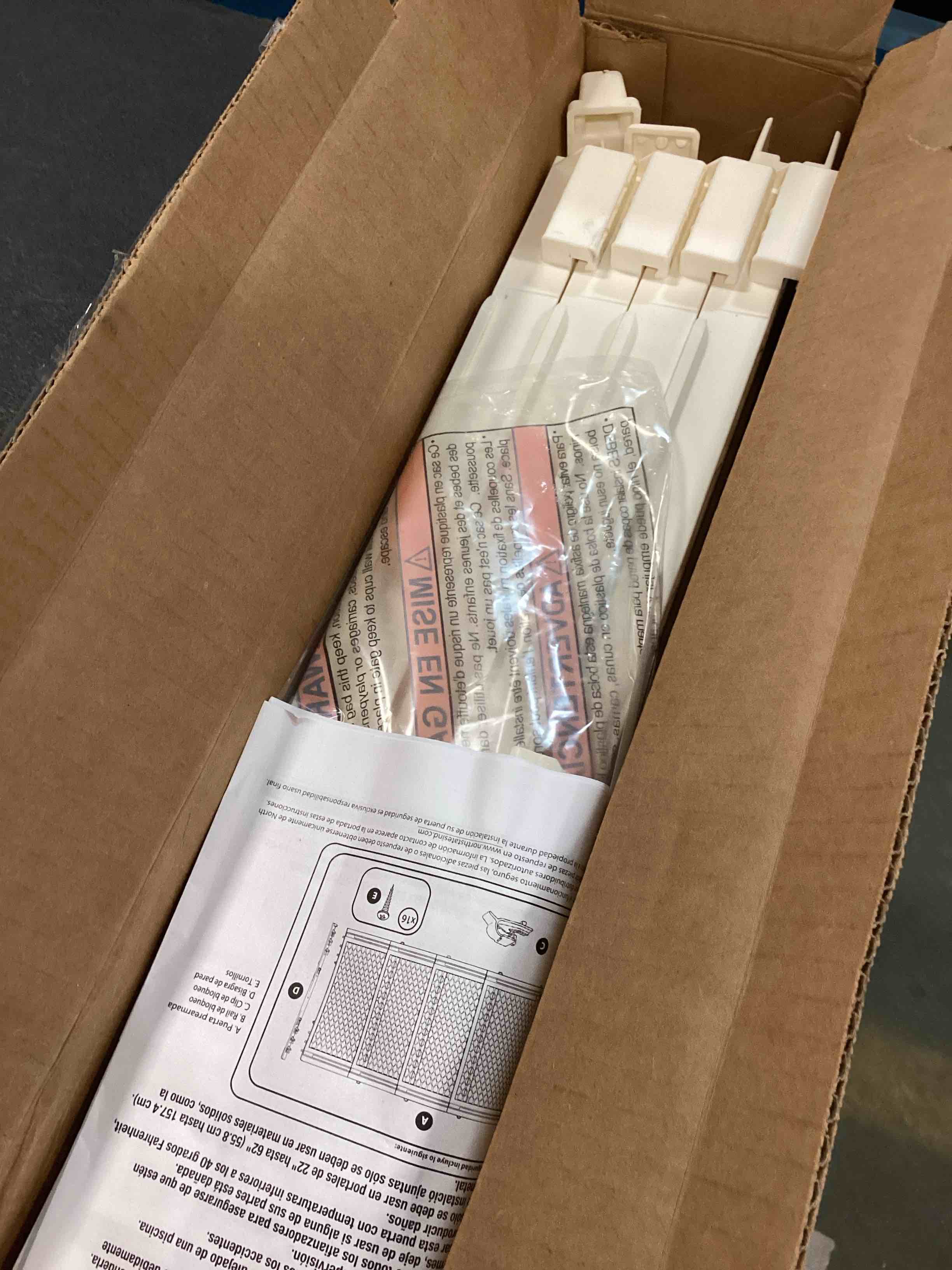 https://s3.amazonaws.com/lotting-images-prod/bidfta/GRA0142577_1727439920271.jpeg