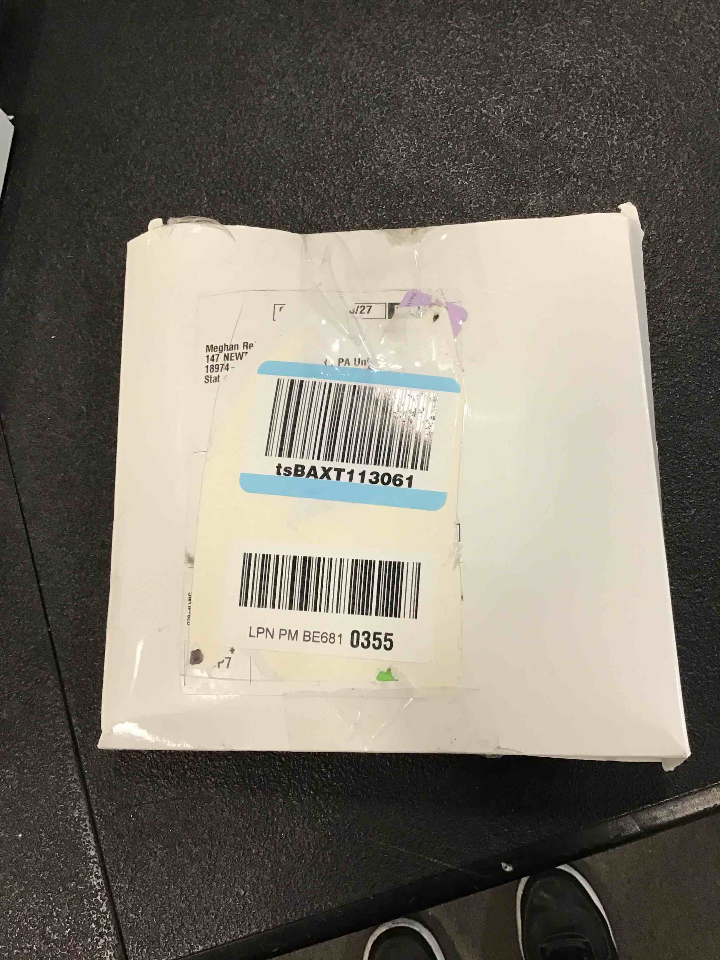 https://s3.amazonaws.com/lotting-images-prod/bidfta/GRA0143197_1727214349839.jpeg