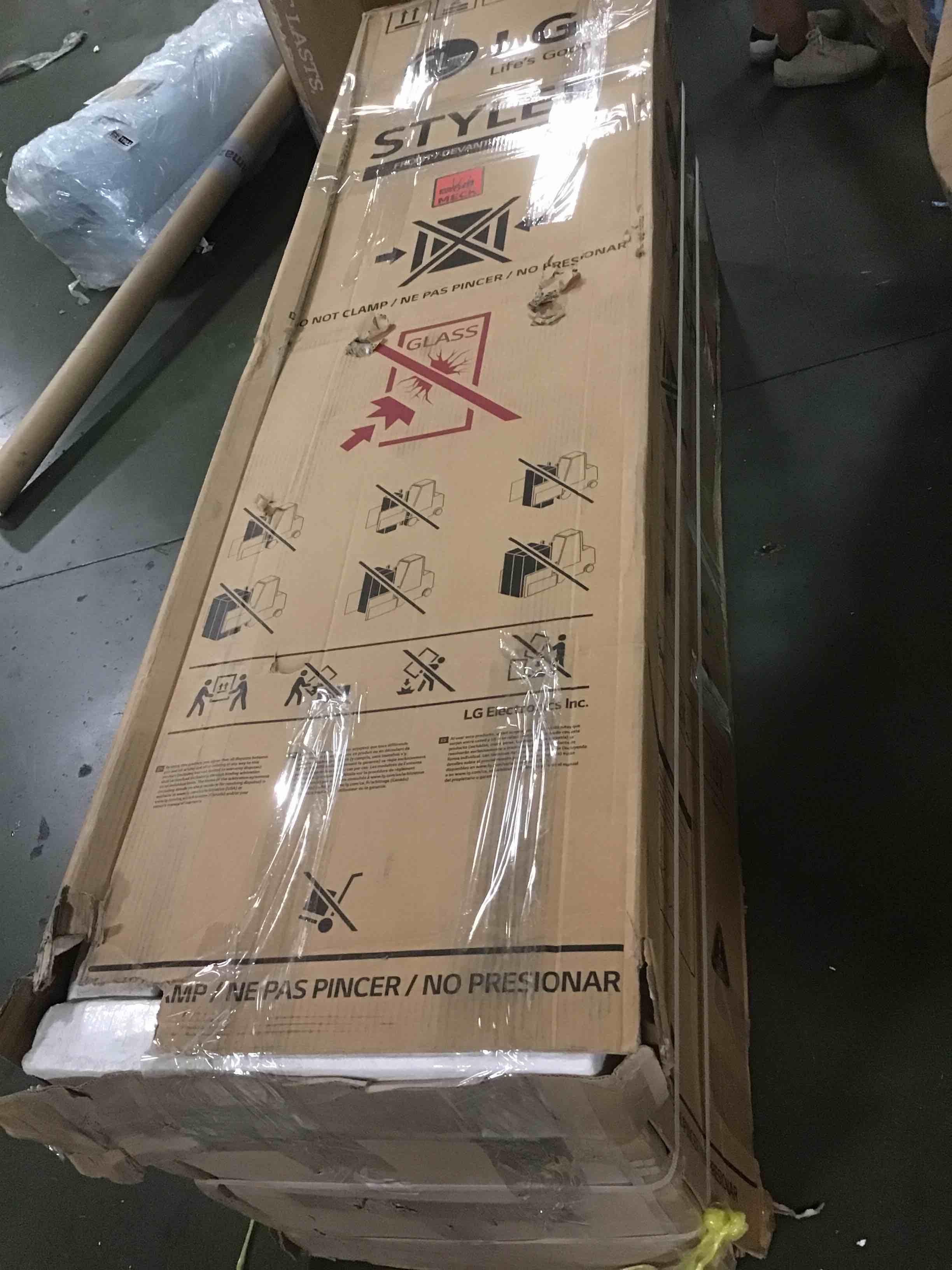 https://s3.amazonaws.com/lotting-images-prod/bidfta/GRA0143401_1726789986723.jpeg