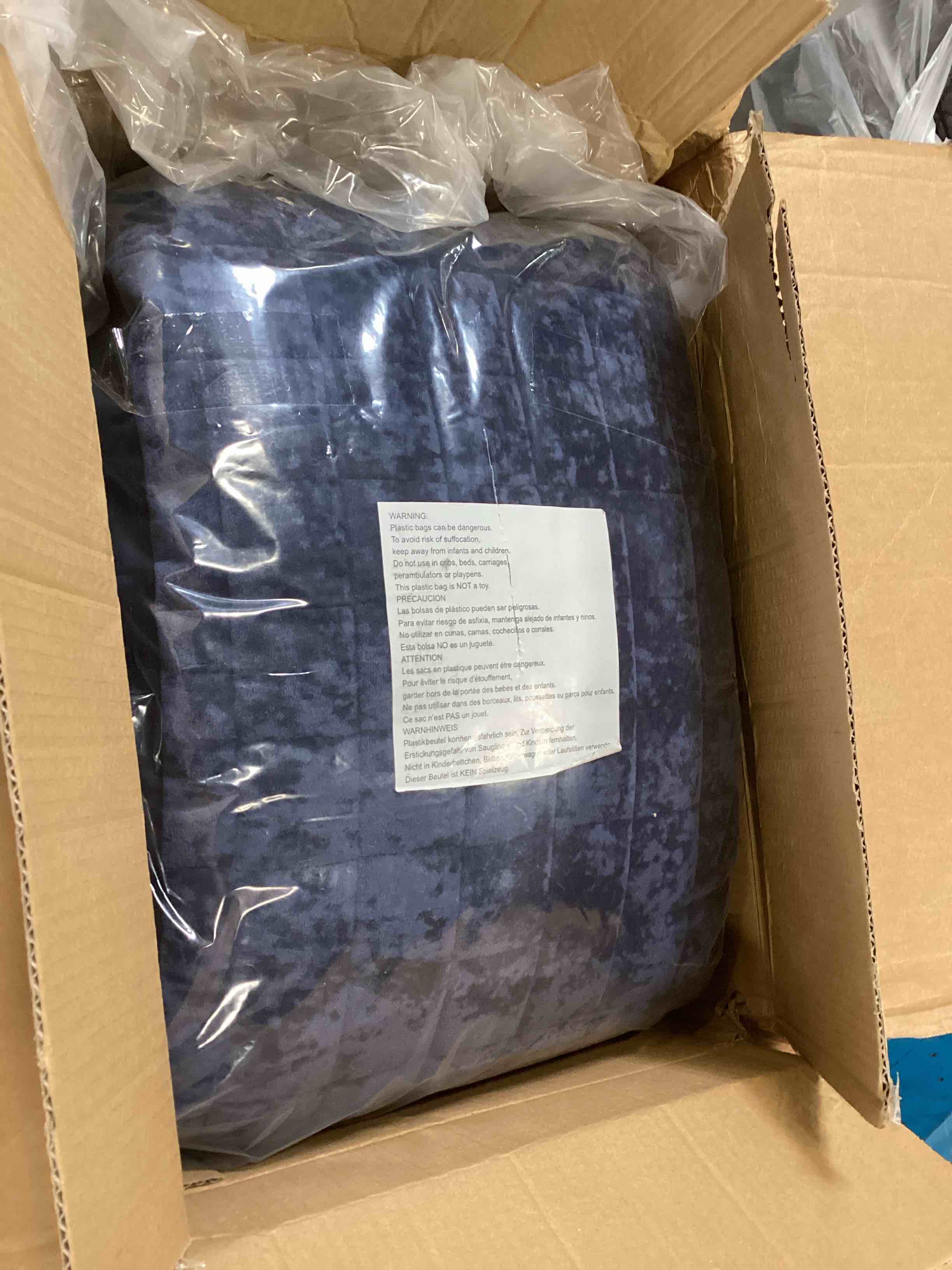 https://s3.amazonaws.com/lotting-images-prod/bidfta/GRA0145052_1726766209065.jpeg