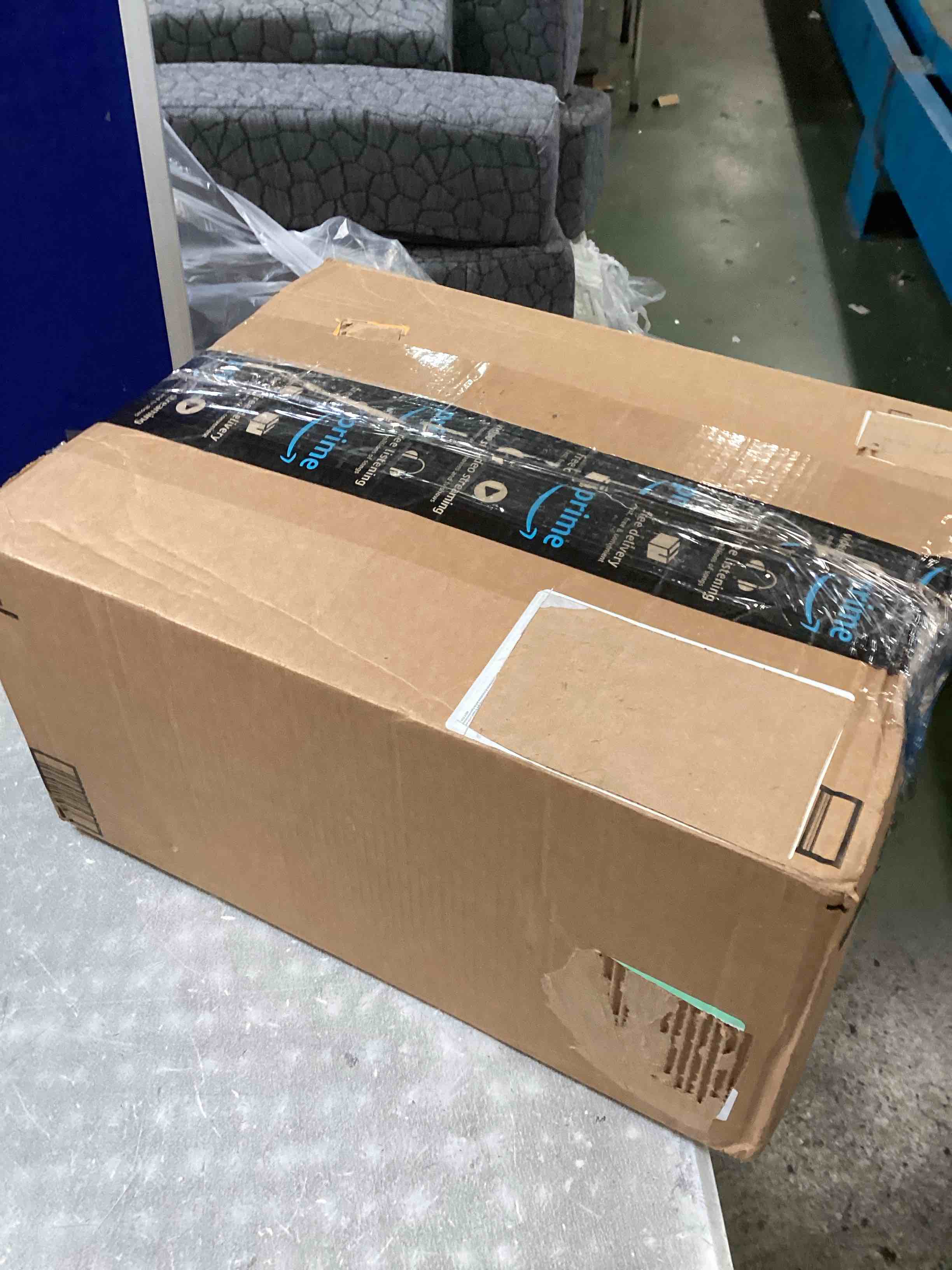 https://s3.amazonaws.com/lotting-images-prod/bidfta/GRA0145052_1726766242078.jpeg