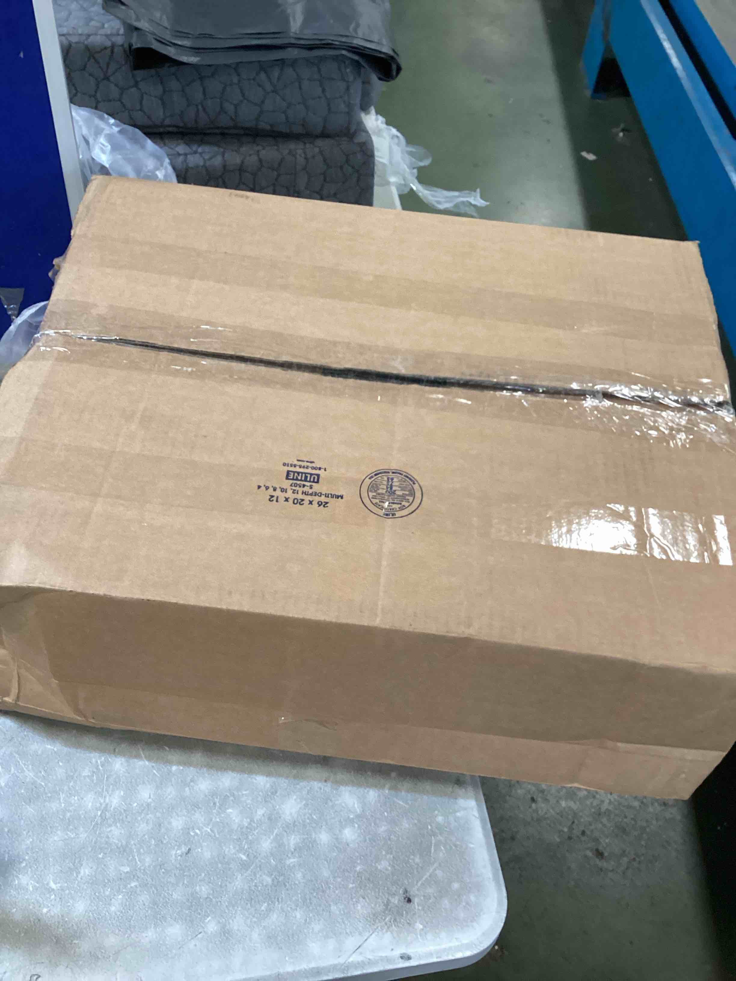 https://s3.amazonaws.com/lotting-images-prod/bidfta/GRA0145063_1726769219769.jpeg
