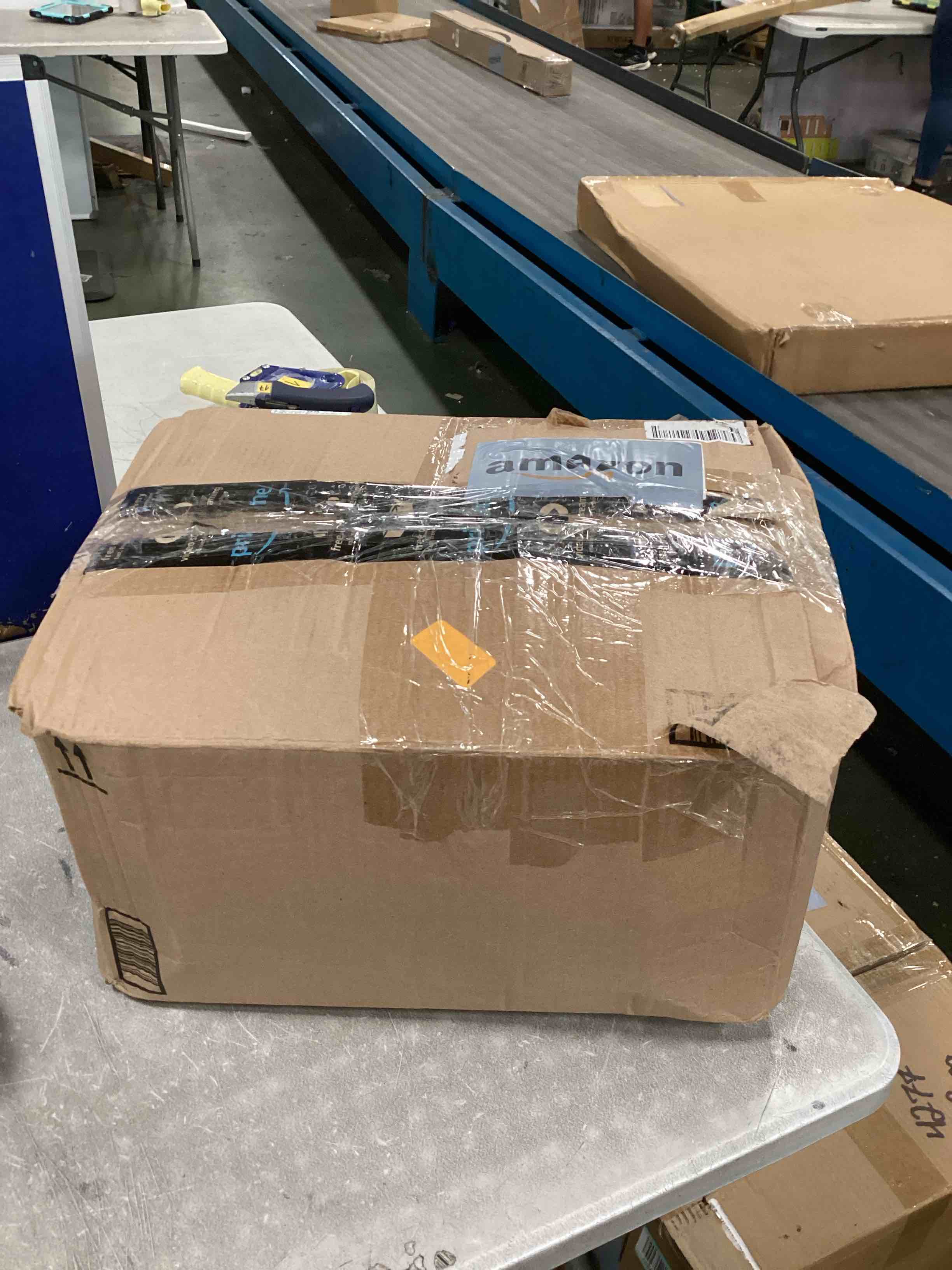 https://s3.amazonaws.com/lotting-images-prod/bidfta/GRA0145107_1726833145097.jpeg