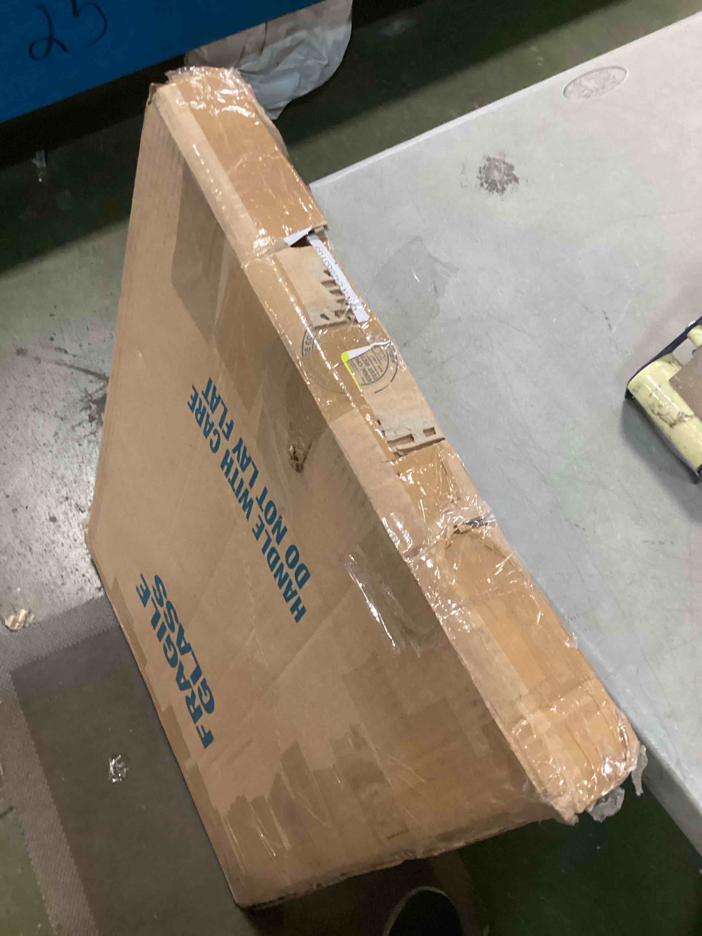 https://s3.amazonaws.com/lotting-images-prod/bidfta/GRA0145656_1727187719656.jpeg