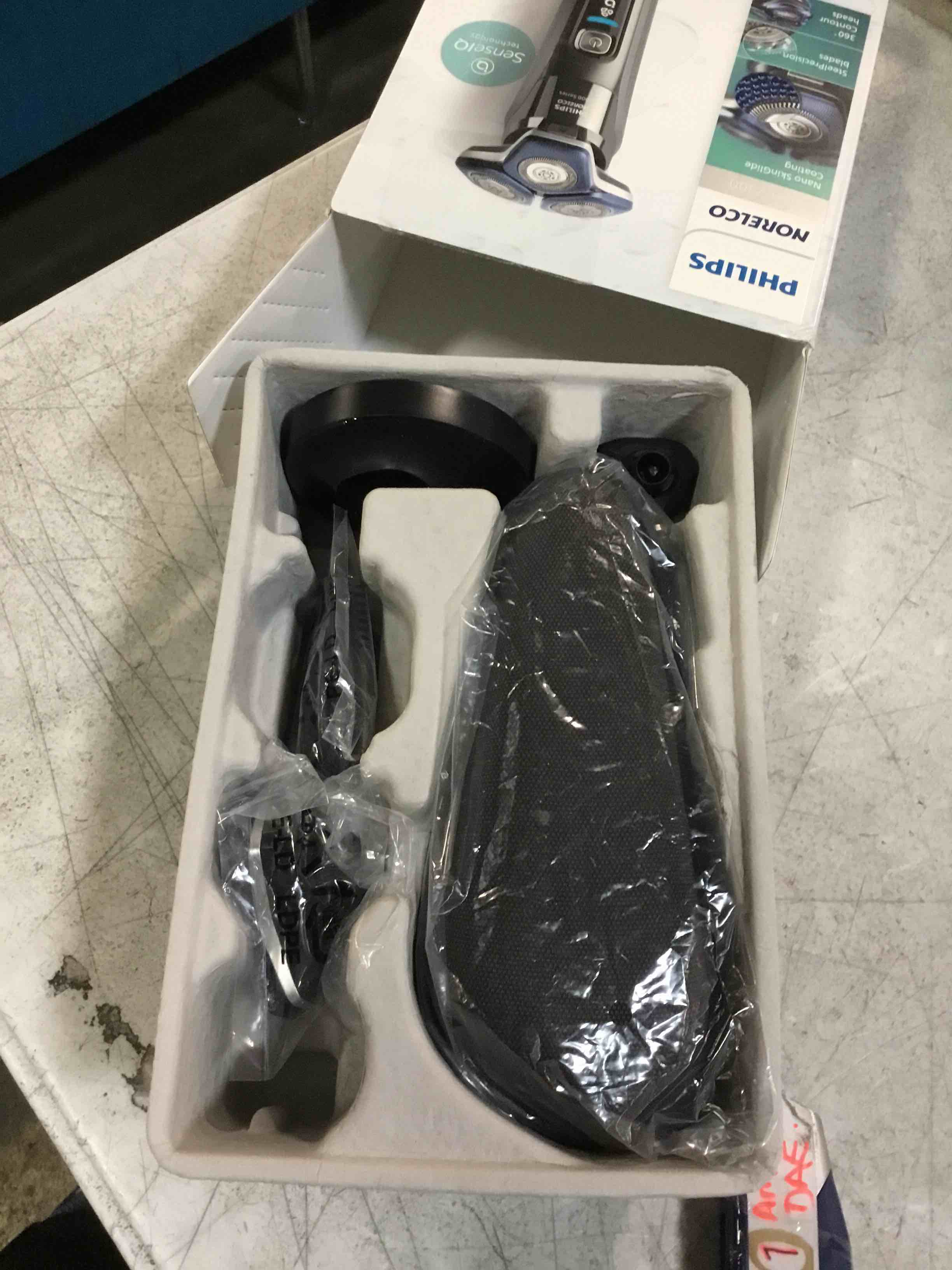 https://s3.amazonaws.com/lotting-images-prod/bidfta/GRA0147103_1732117034664.jpeg