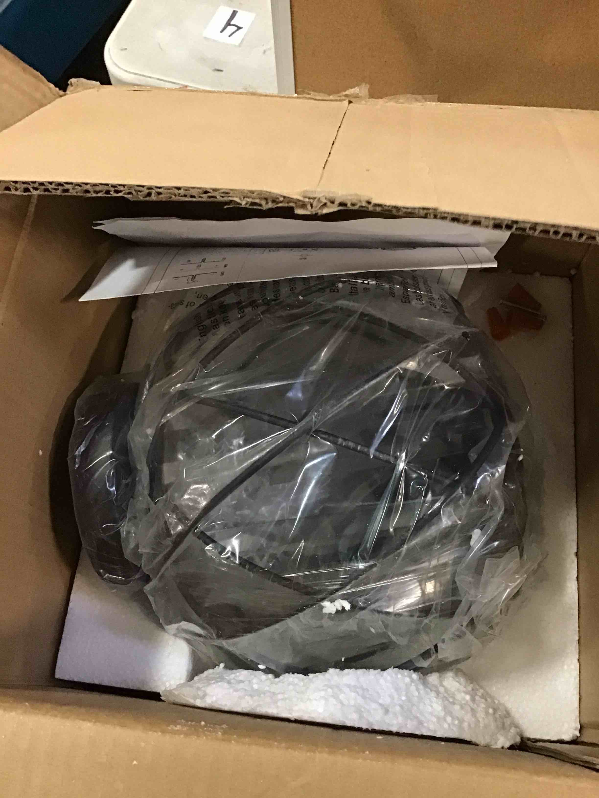 https://s3.amazonaws.com/lotting-images-prod/bidfta/GRA0147688_1726265667155.jpeg