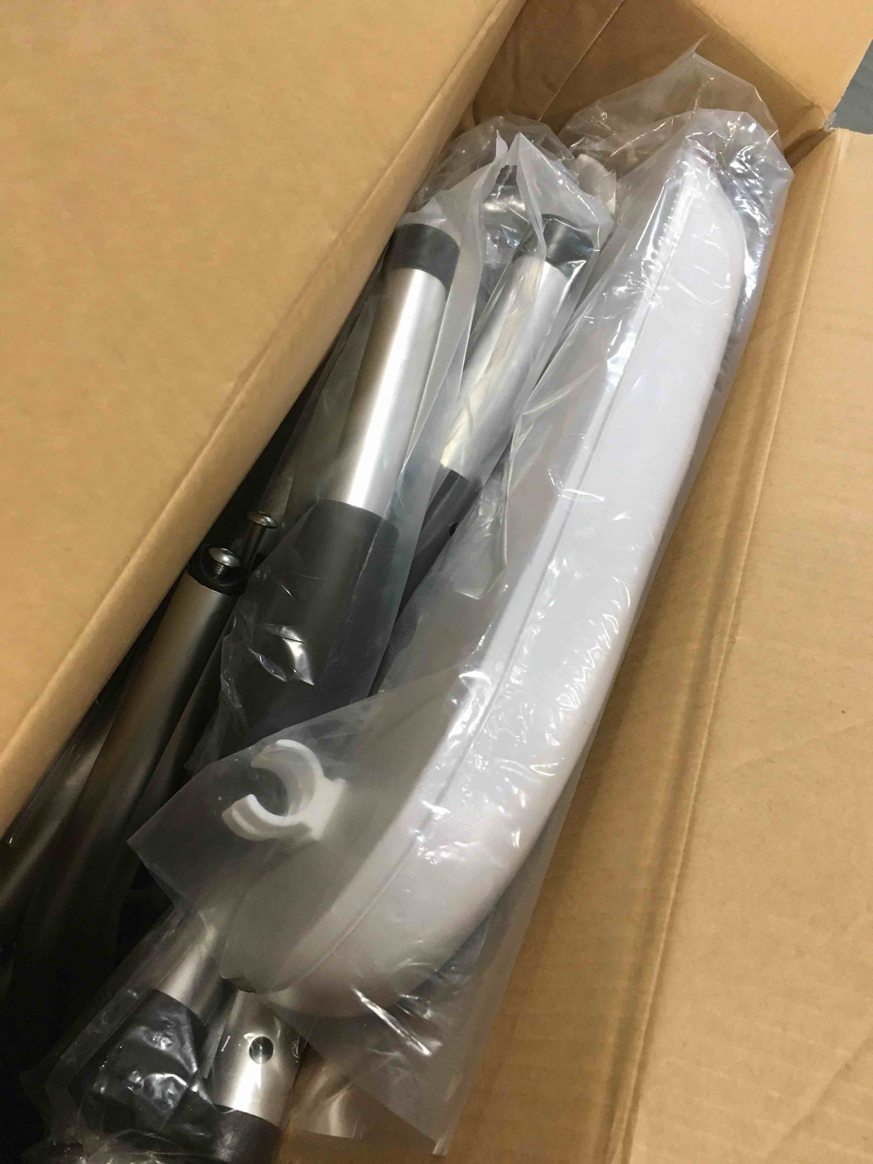 https://s3.amazonaws.com/lotting-images-prod/bidfta/GRA0148020_1727353218733.jpeg
