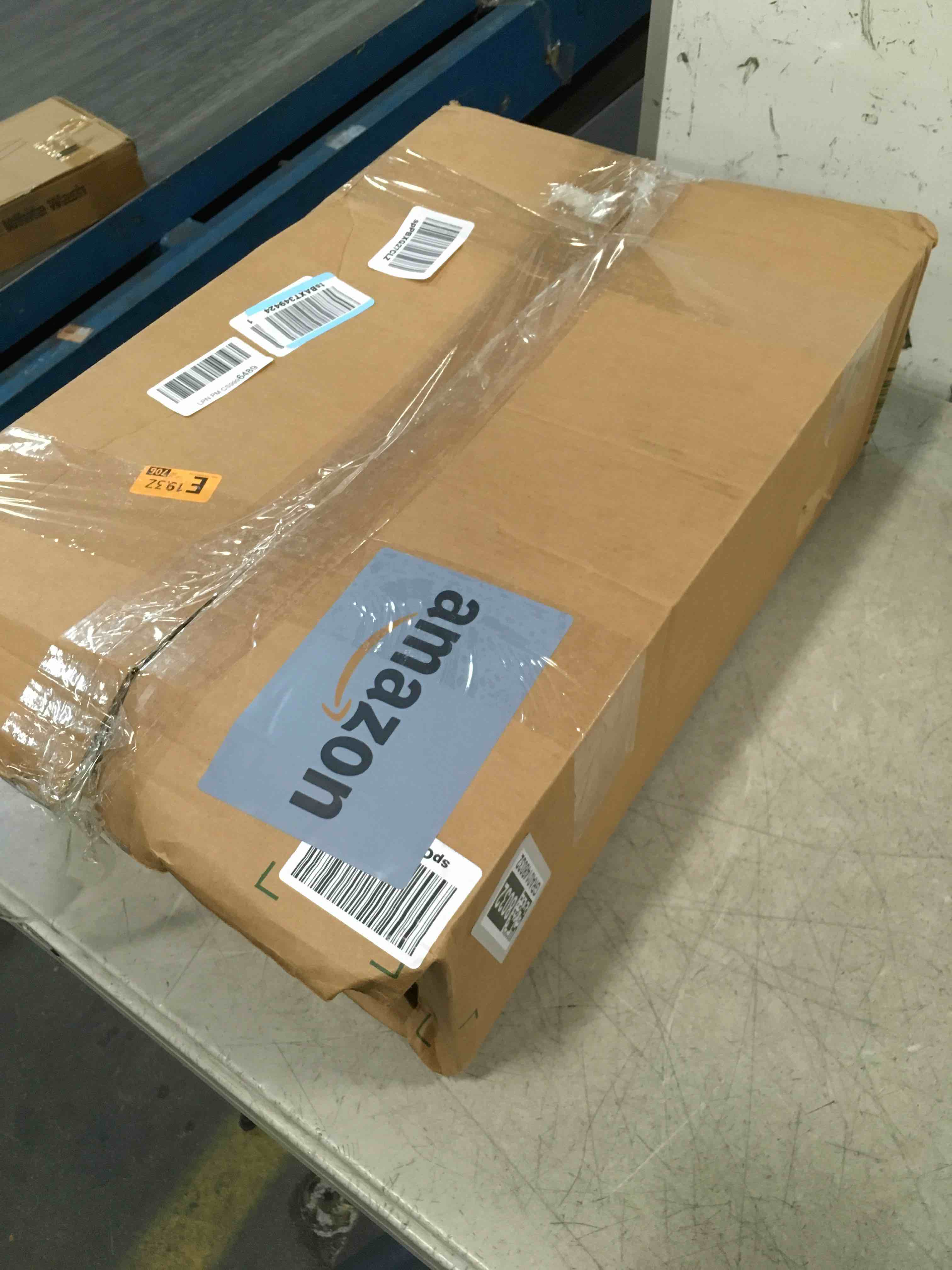 https://s3.amazonaws.com/lotting-images-prod/bidfta/GRA0148032_1727352297408.jpeg