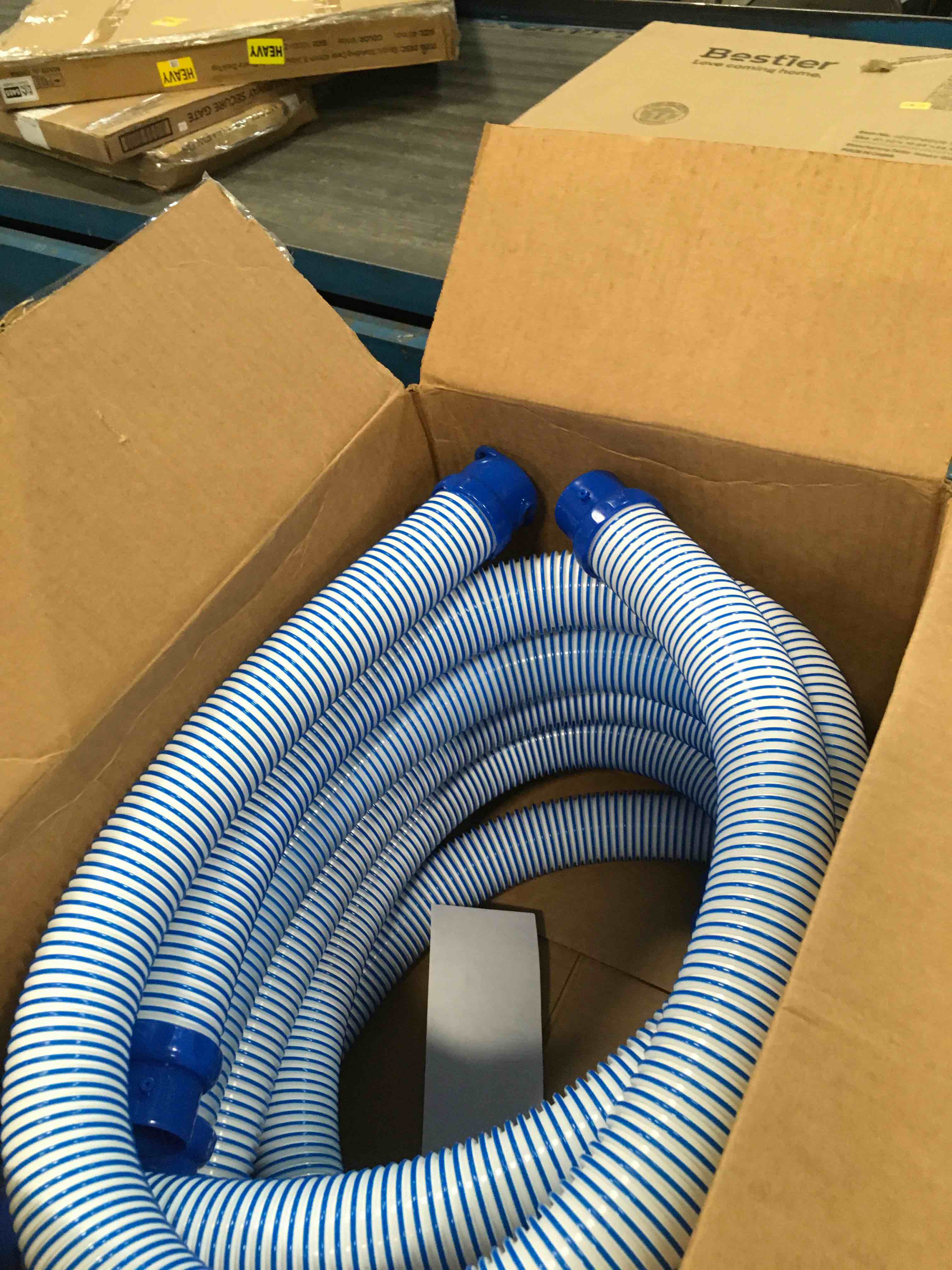https://s3.amazonaws.com/lotting-images-prod/bidfta/GRA0148243_1727269251213.jpeg