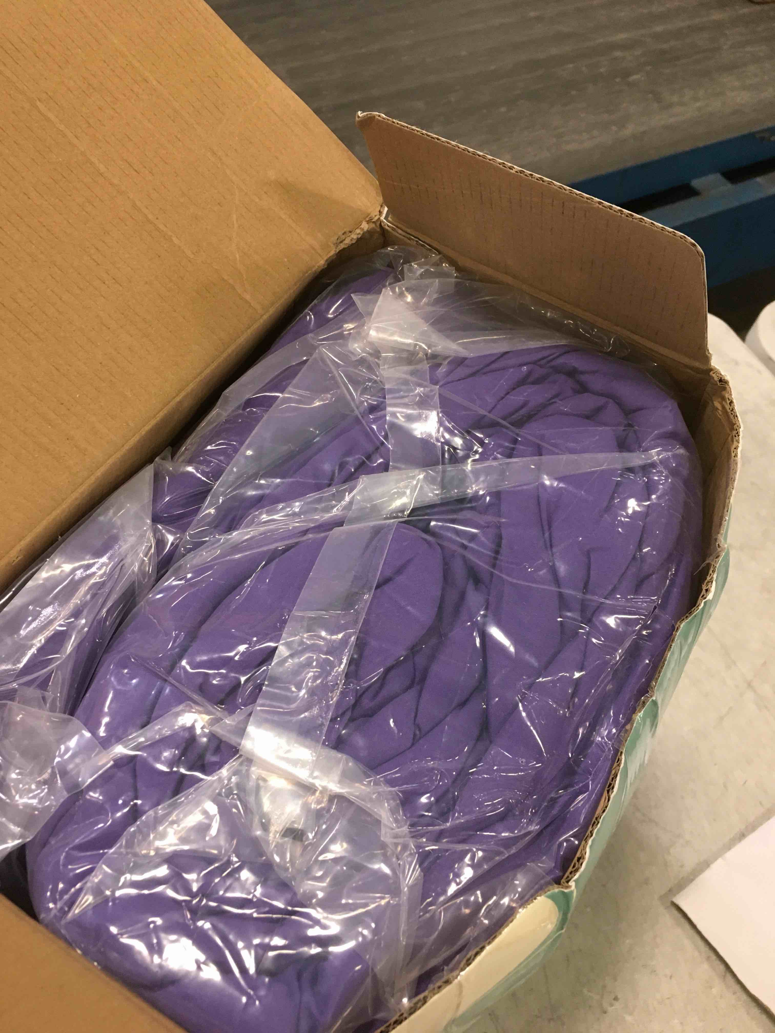 https://s3.amazonaws.com/lotting-images-prod/bidfta/GRA0149349_1726683660343.jpeg
