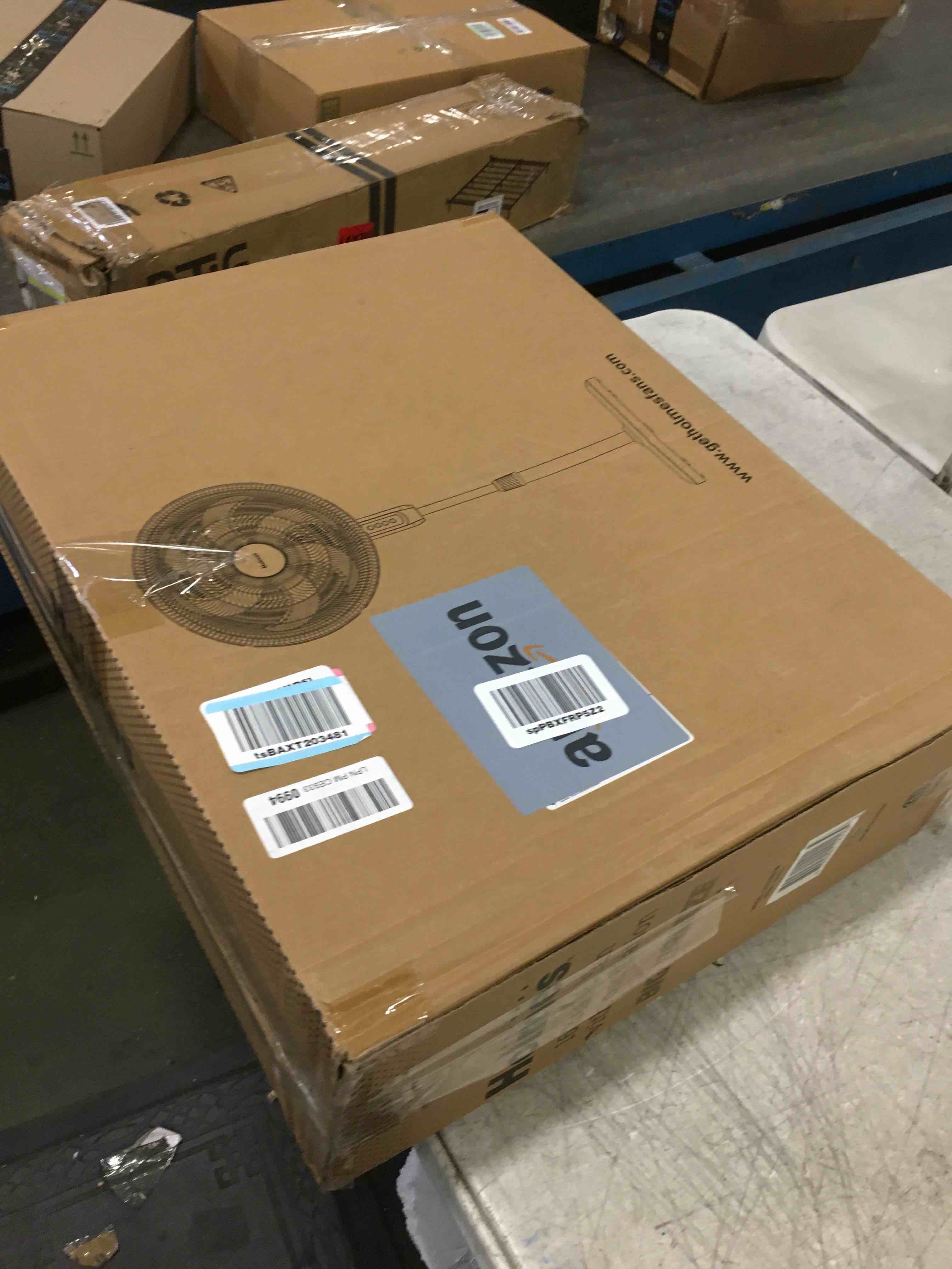 https://s3.amazonaws.com/lotting-images-prod/bidfta/GRA0149378_1726680378185.jpeg