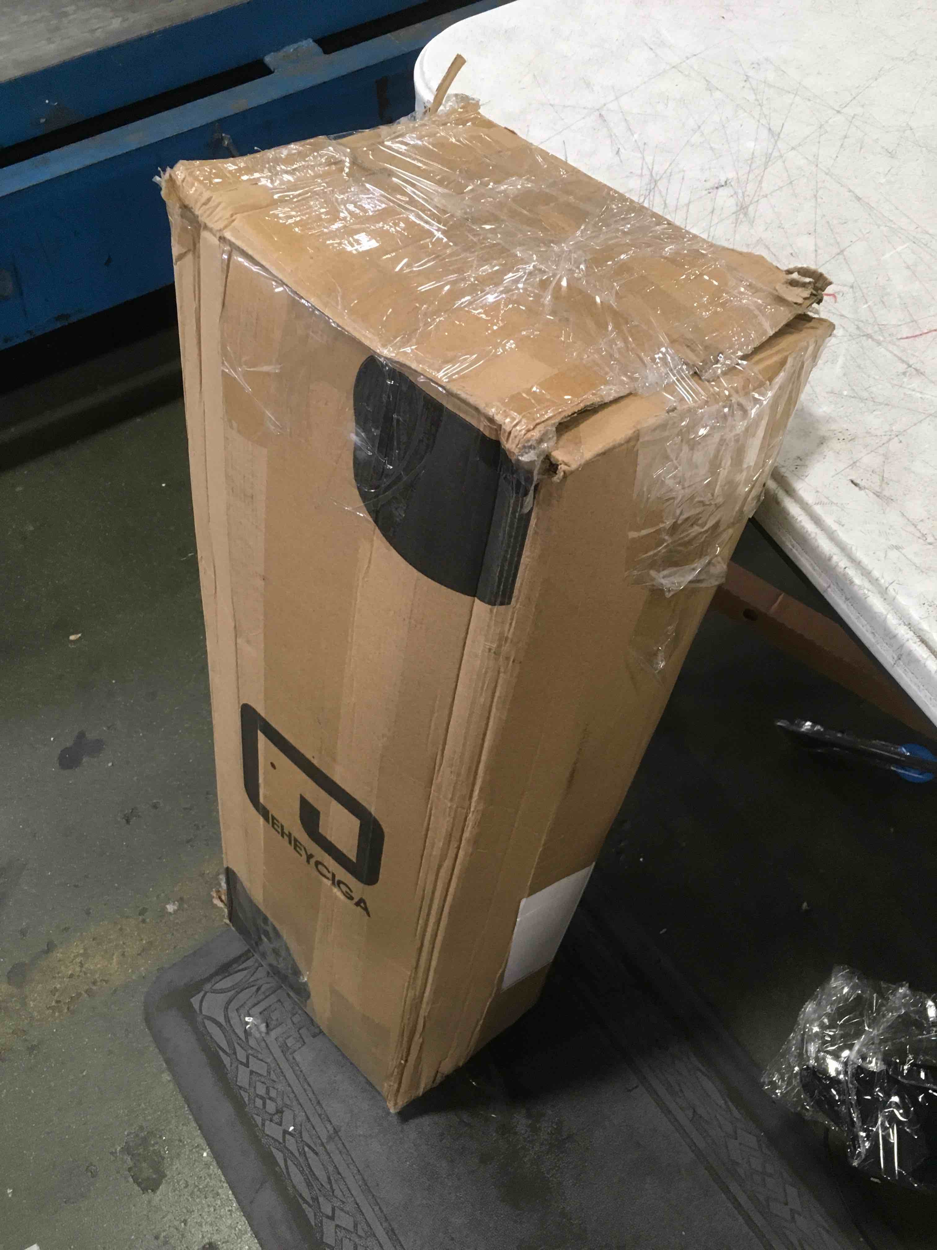 https://s3.amazonaws.com/lotting-images-prod/bidfta/GRA0149440_1726667037697.jpeg