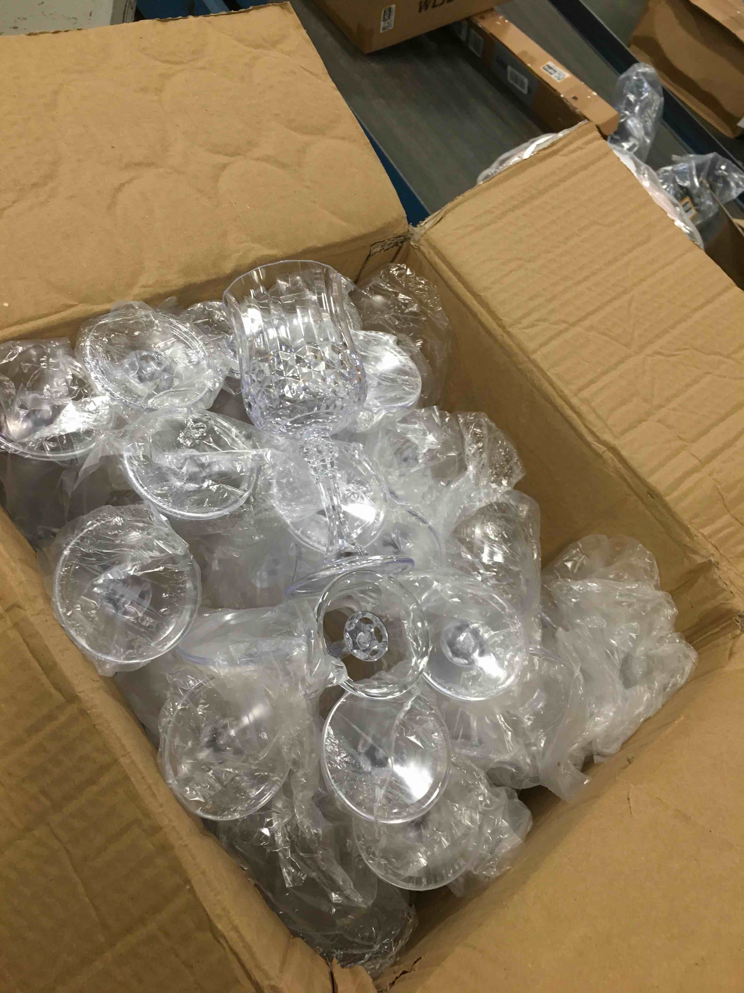 https://s3.amazonaws.com/lotting-images-prod/bidfta/GRA0149678_1726575252596.jpeg