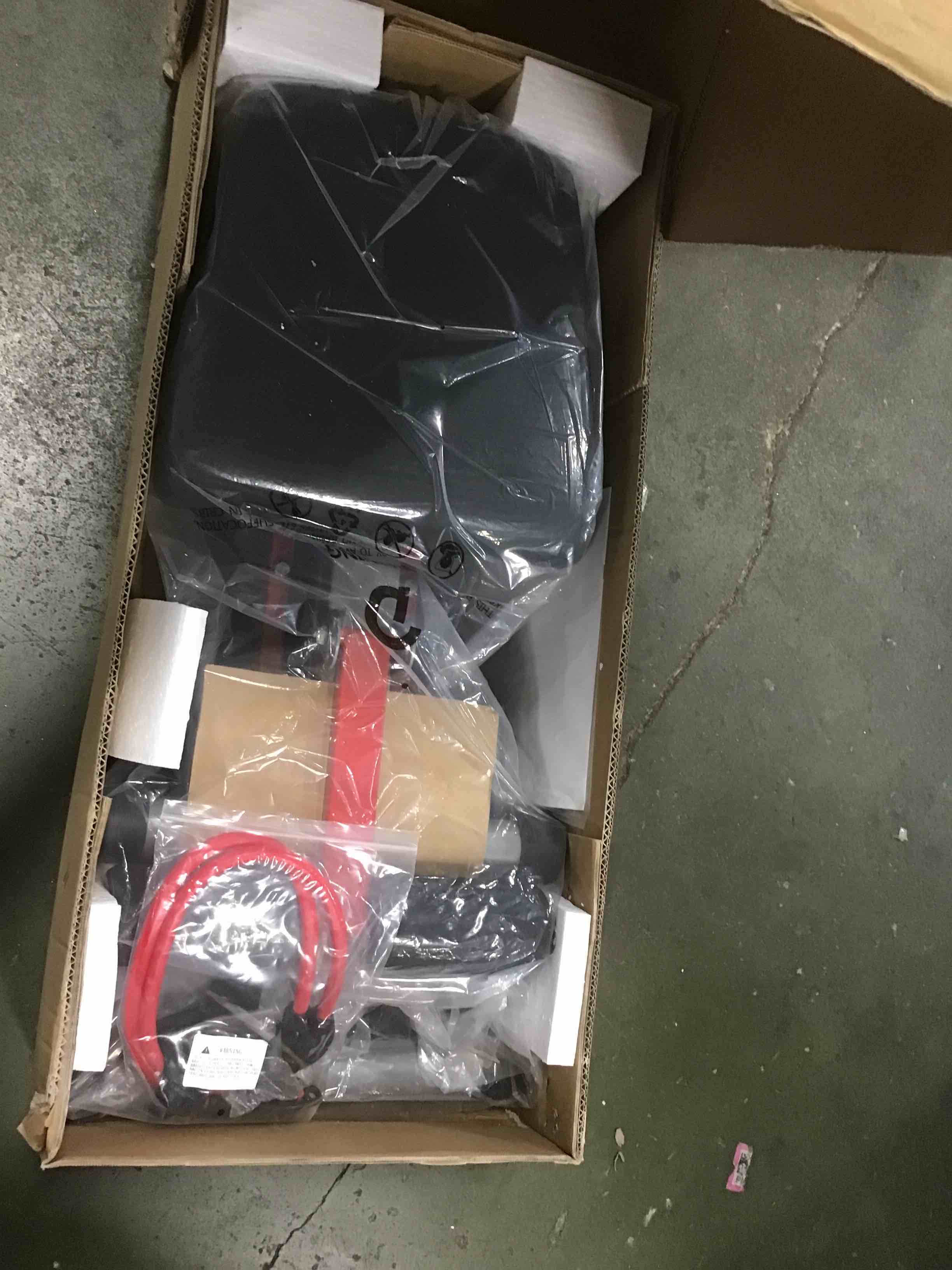 https://s3.amazonaws.com/lotting-images-prod/bidfta/GRA0149916_1726257540103.jpeg