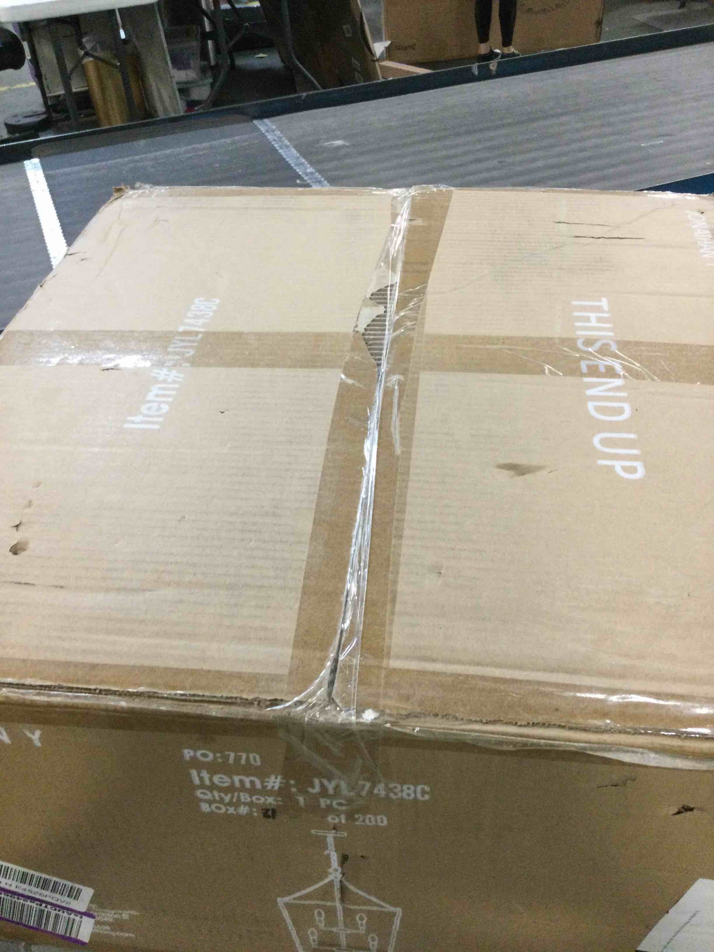 https://s3.amazonaws.com/lotting-images-prod/bidfta/GRA0150114_1727491902269.jpeg