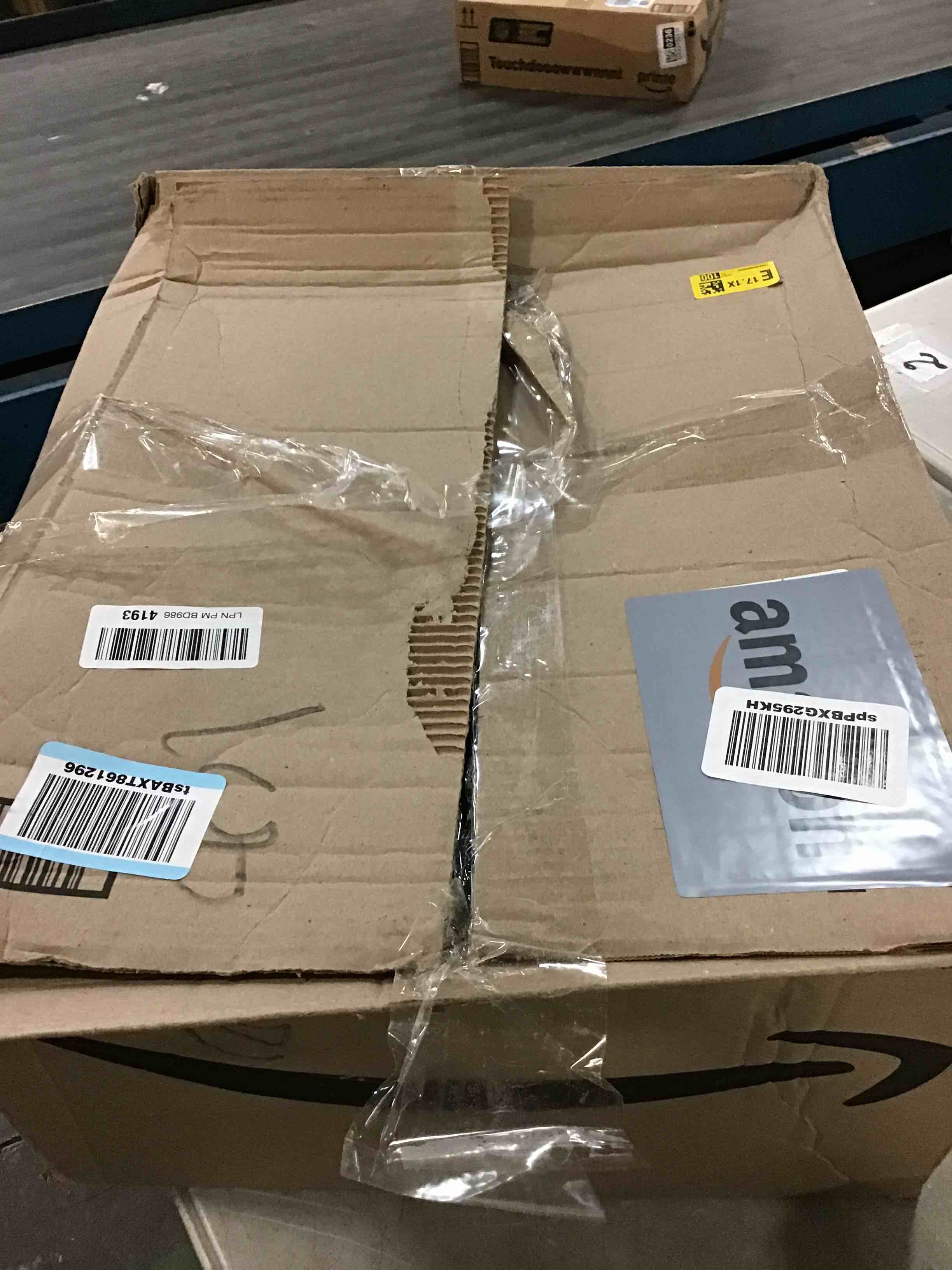 https://s3.amazonaws.com/lotting-images-prod/bidfta/GRA0150235_1727475551779.jpeg