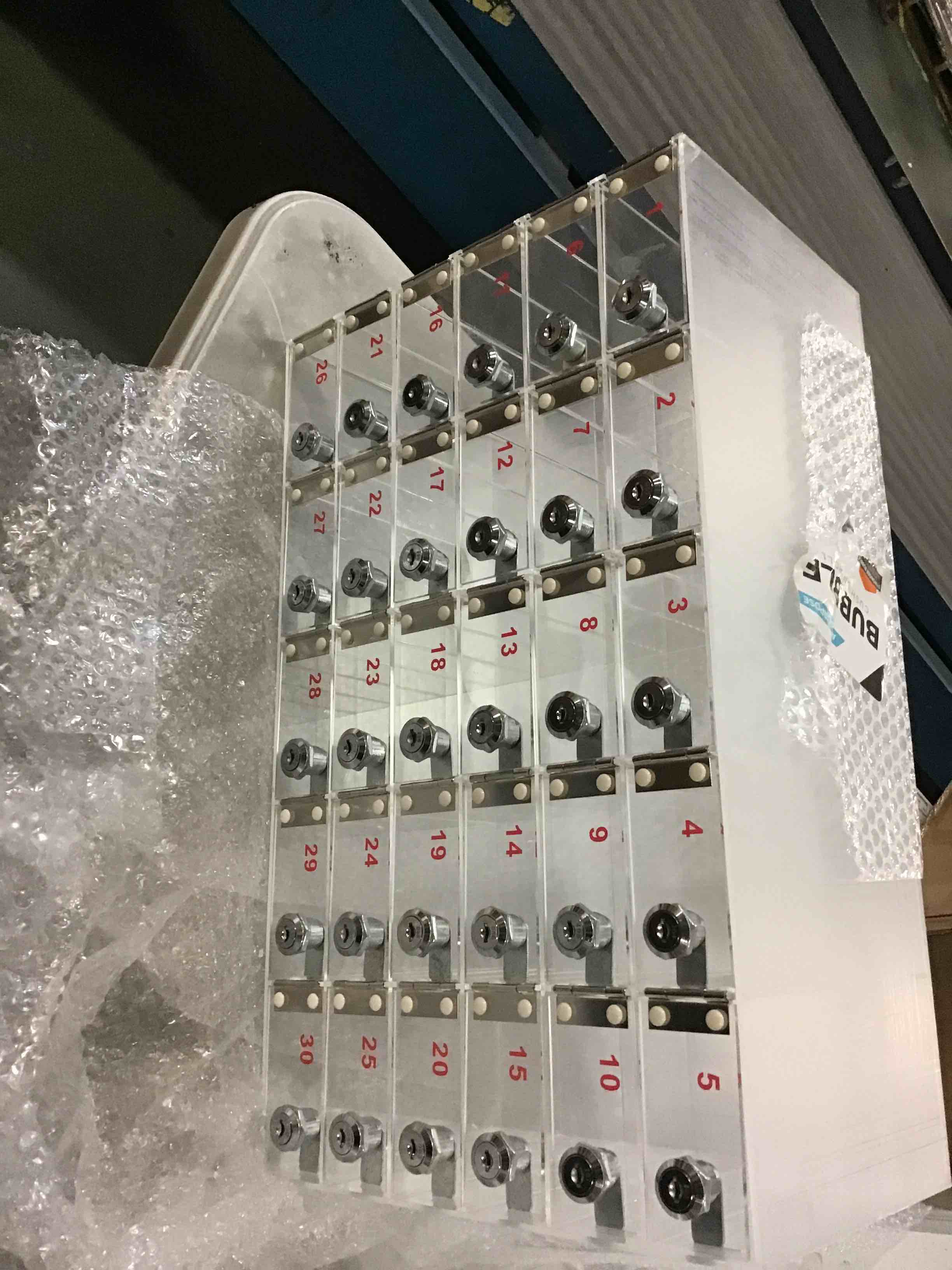 https://s3.amazonaws.com/lotting-images-prod/bidfta/GRA0150682_1727231900778.jpeg
