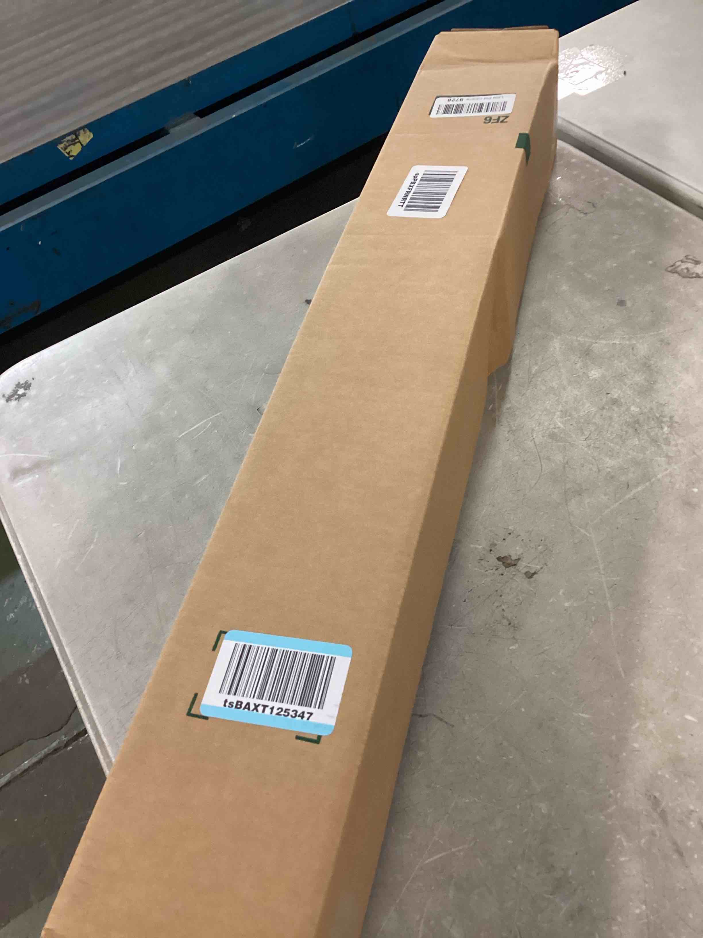 https://s3.amazonaws.com/lotting-images-prod/bidfta/GRA0151159_1726782724200.jpeg