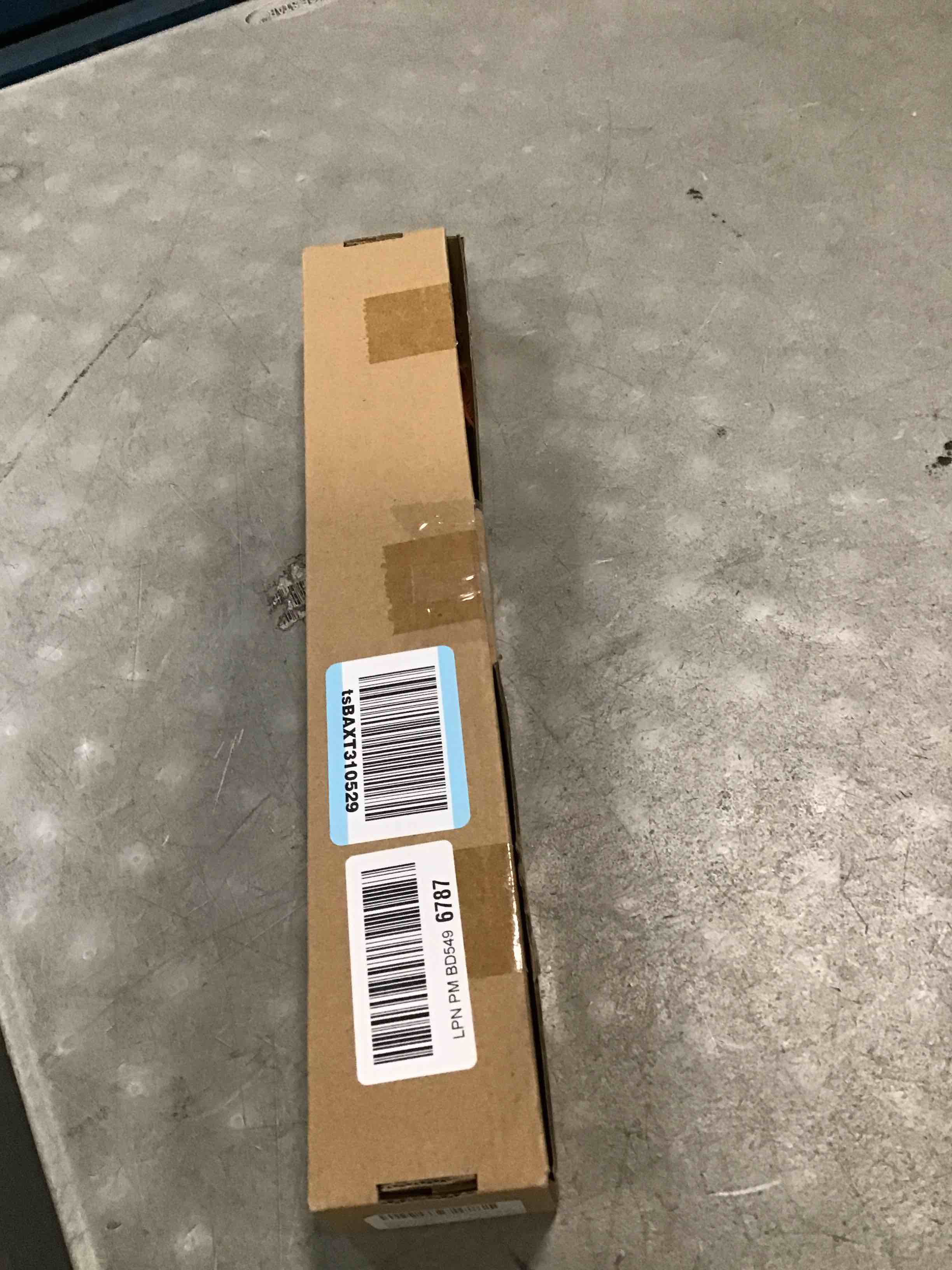 https://s3.amazonaws.com/lotting-images-prod/bidfta/GRA0152572_1727309939671.jpeg