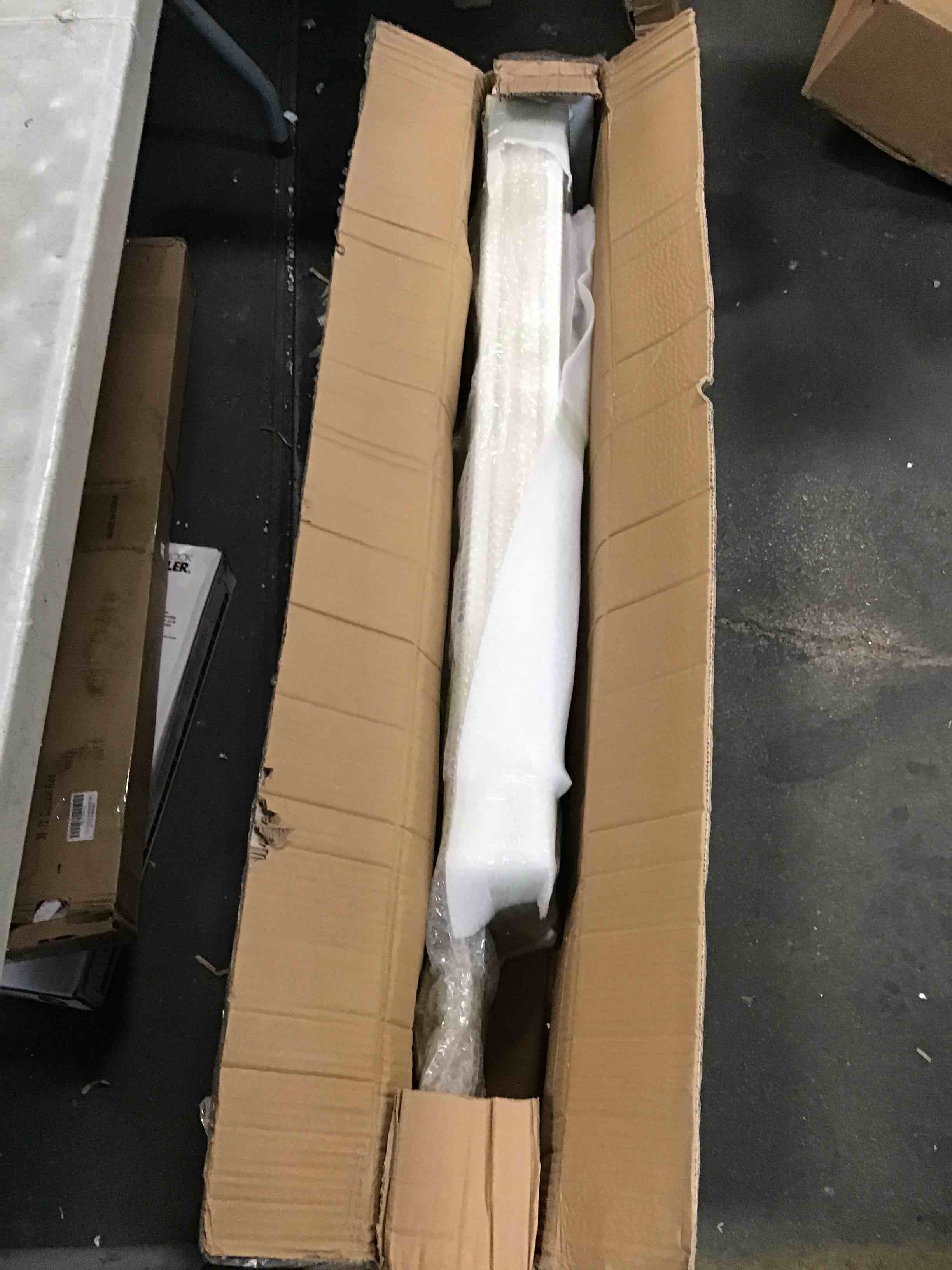 https://s3.amazonaws.com/lotting-images-prod/bidfta/GRA0152607_1727304459505.jpeg