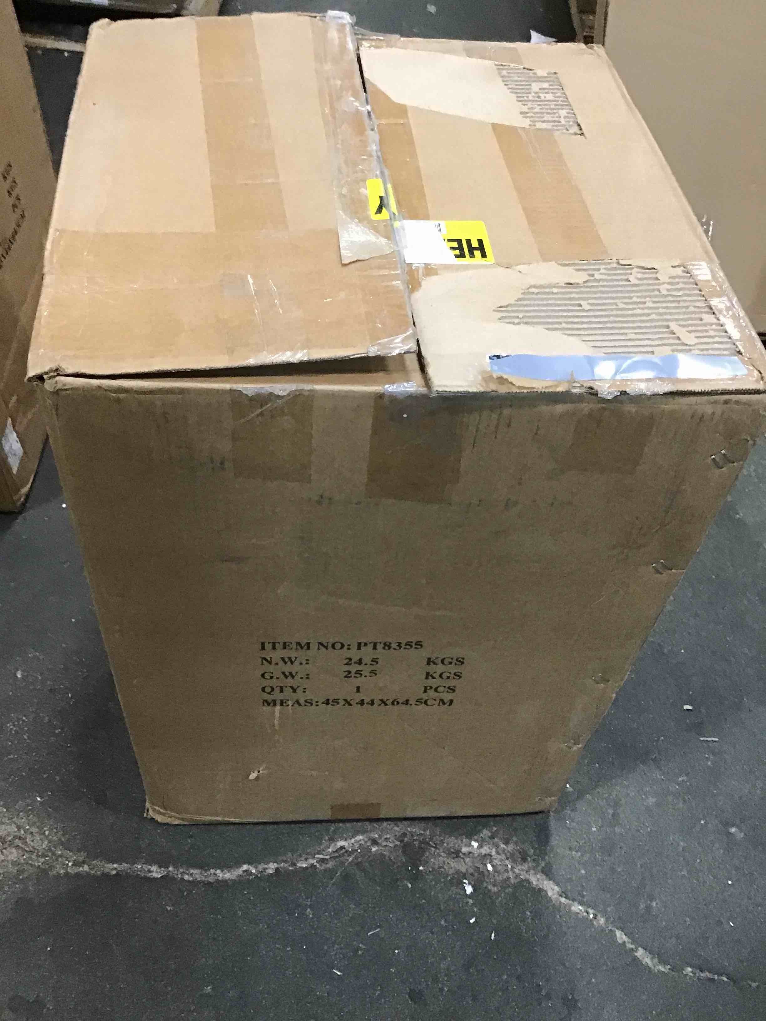 https://s3.amazonaws.com/lotting-images-prod/bidfta/GRA0152705_1727151077901.jpeg
