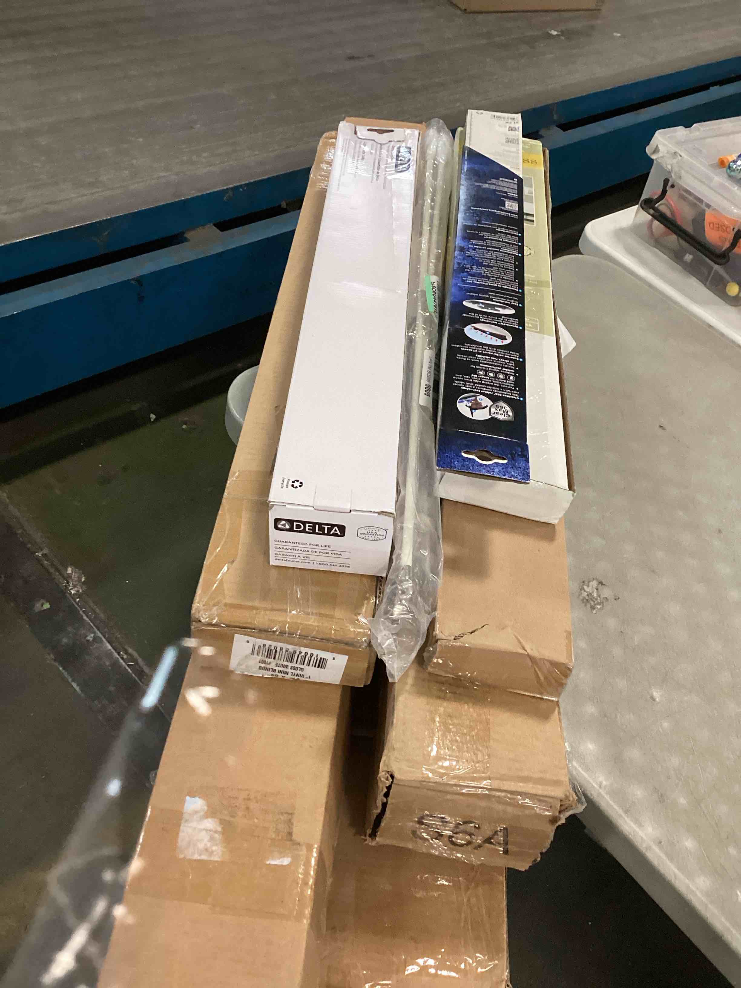 https://s3.amazonaws.com/lotting-images-prod/bidfta/GRA0154857_1727275514222.jpeg
