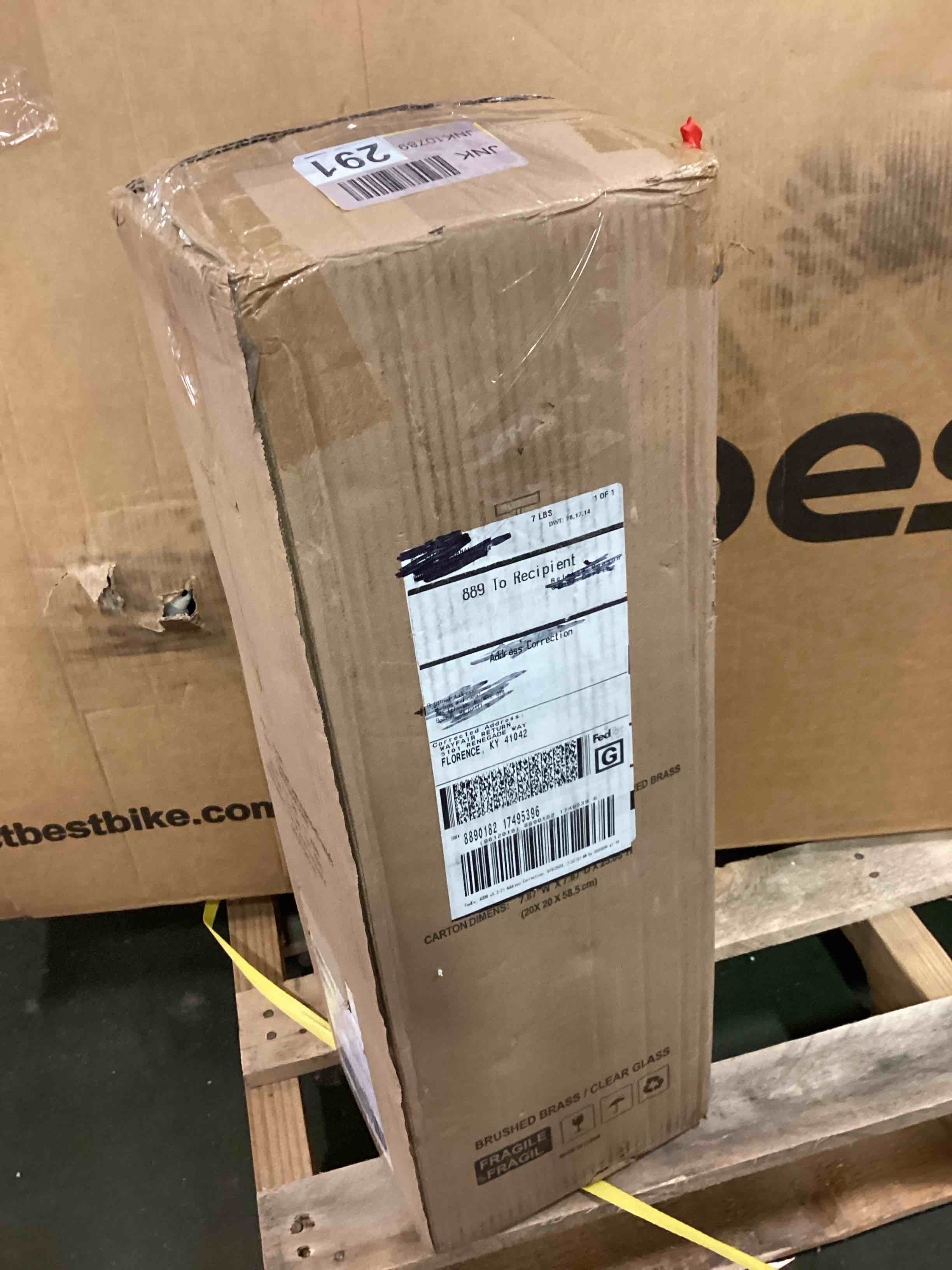 https://s3.amazonaws.com/lotting-images-prod/bidfta/GRA0155583_1726488309959.jpeg