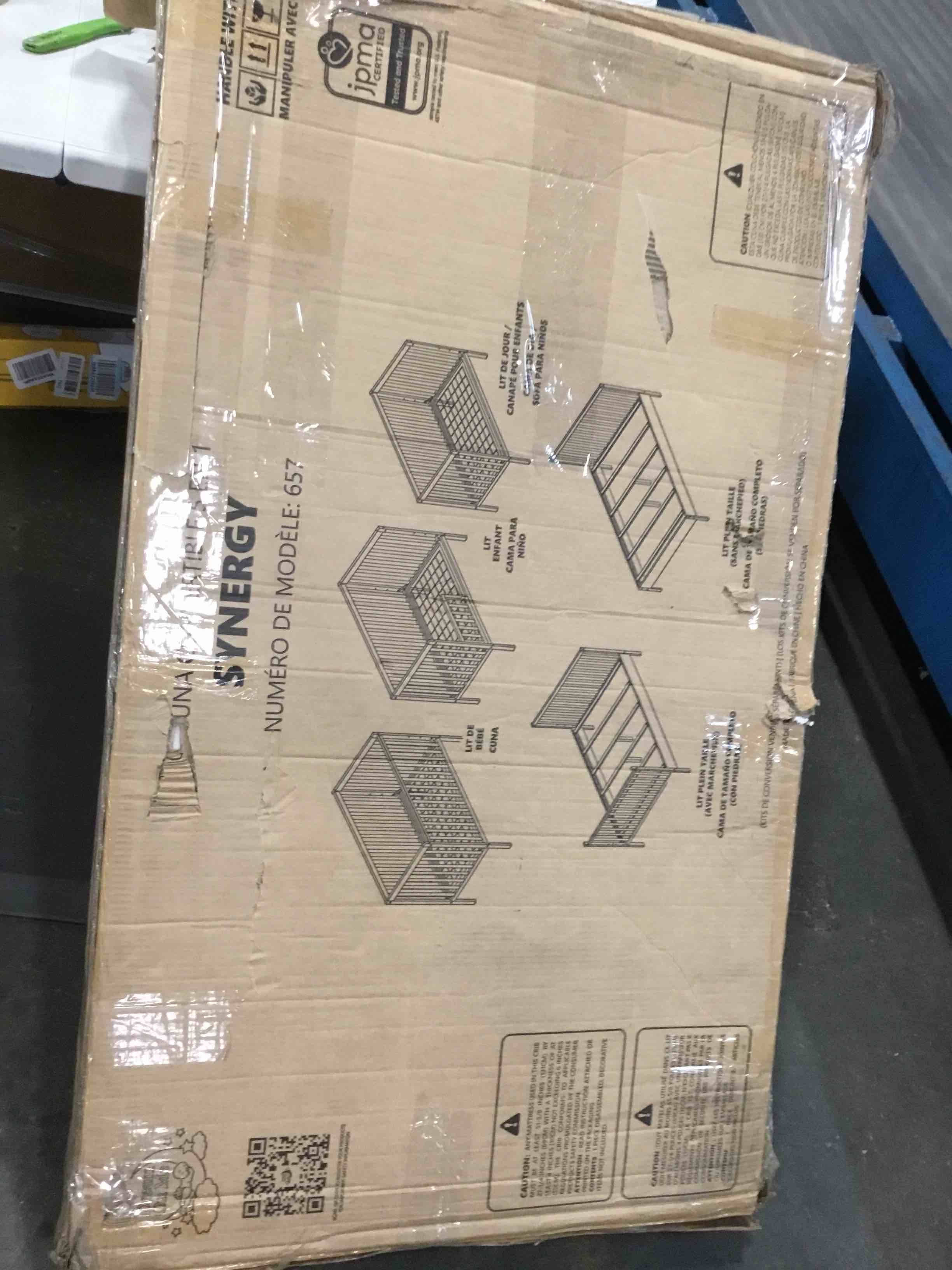 https://s3.amazonaws.com/lotting-images-prod/bidfta/GRA0155971_1726141850181.jpeg