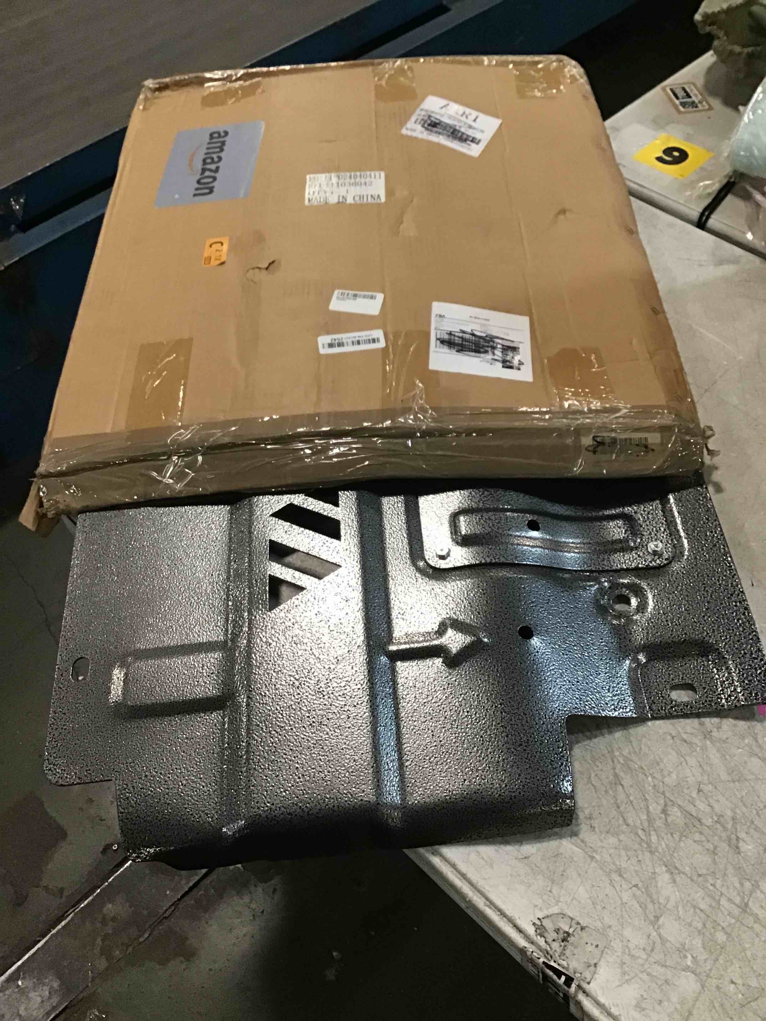 https://s3.amazonaws.com/lotting-images-prod/bidfta/GRA0156177_1733957783194.jpeg