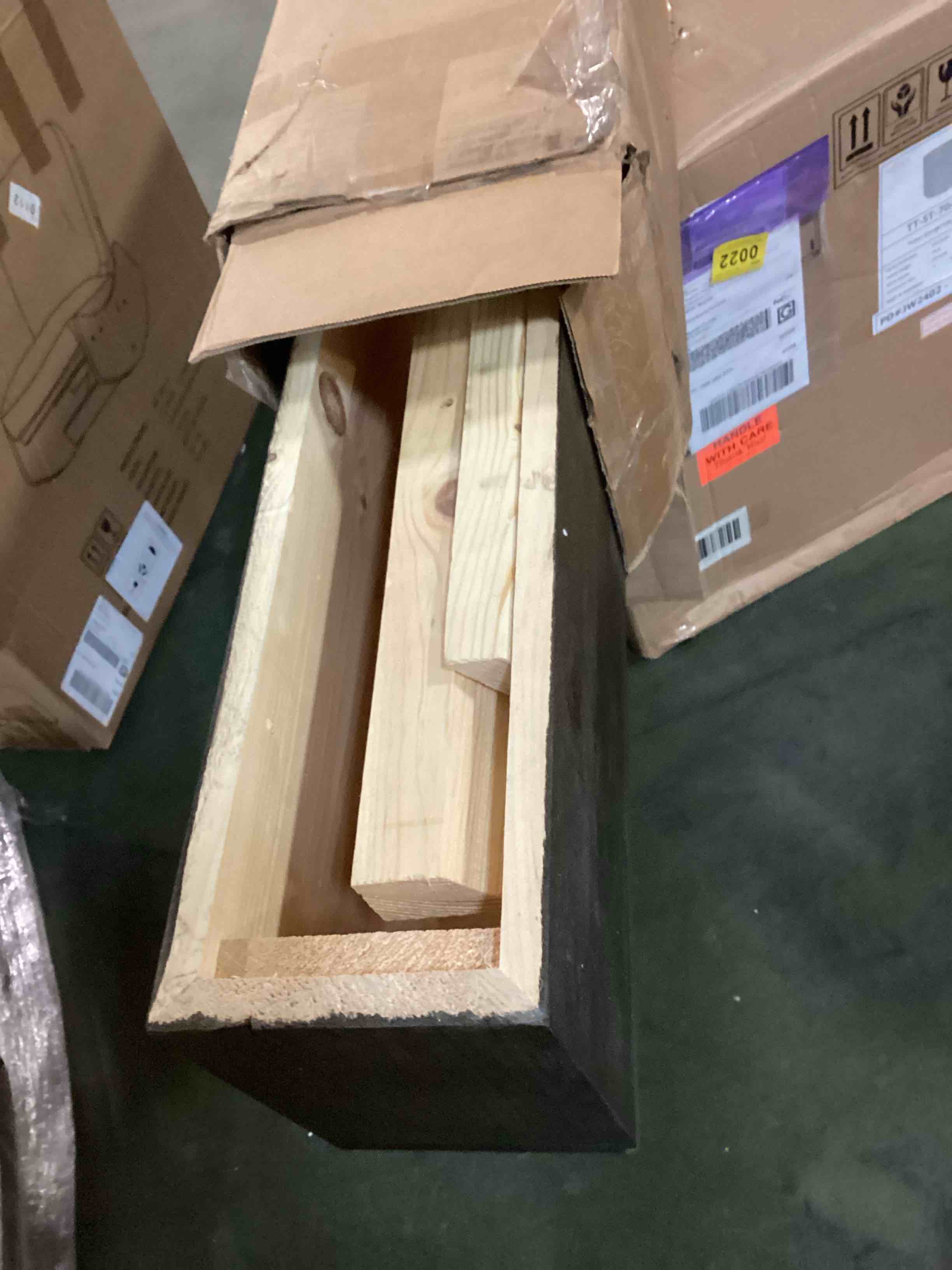 https://s3.amazonaws.com/lotting-images-prod/bidfta/GRA0156481_1733370958370.jpeg