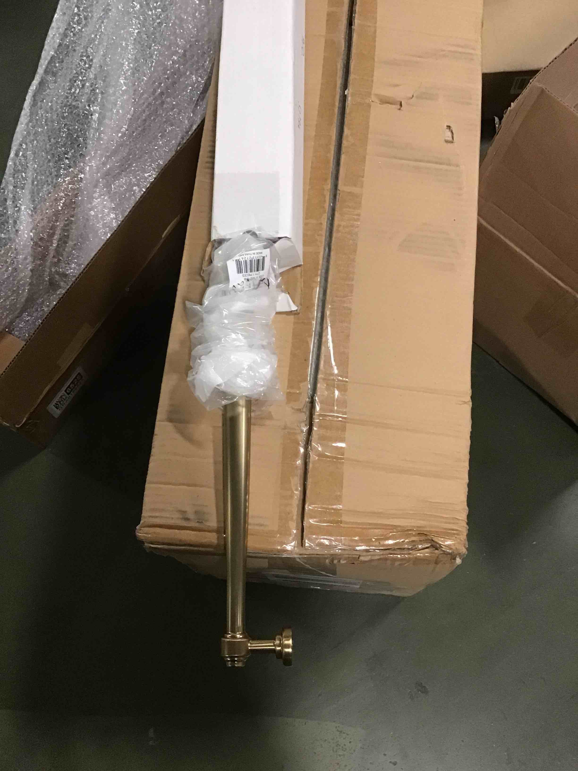 https://s3.amazonaws.com/lotting-images-prod/bidfta/GRA0156525_1733350639022.jpeg