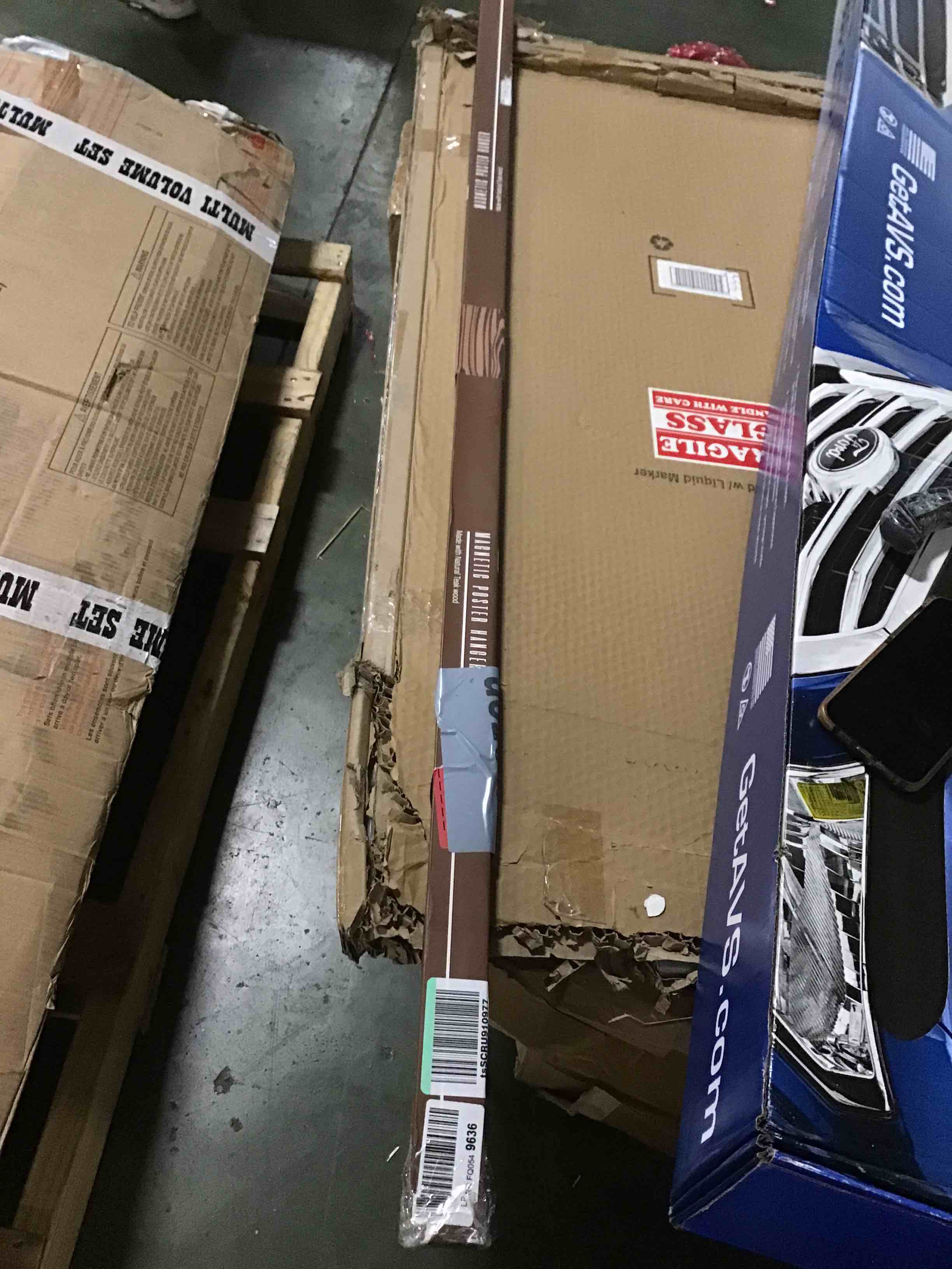 https://s3.amazonaws.com/lotting-images-prod/bidfta/GRA0156609_1733268869930.jpeg