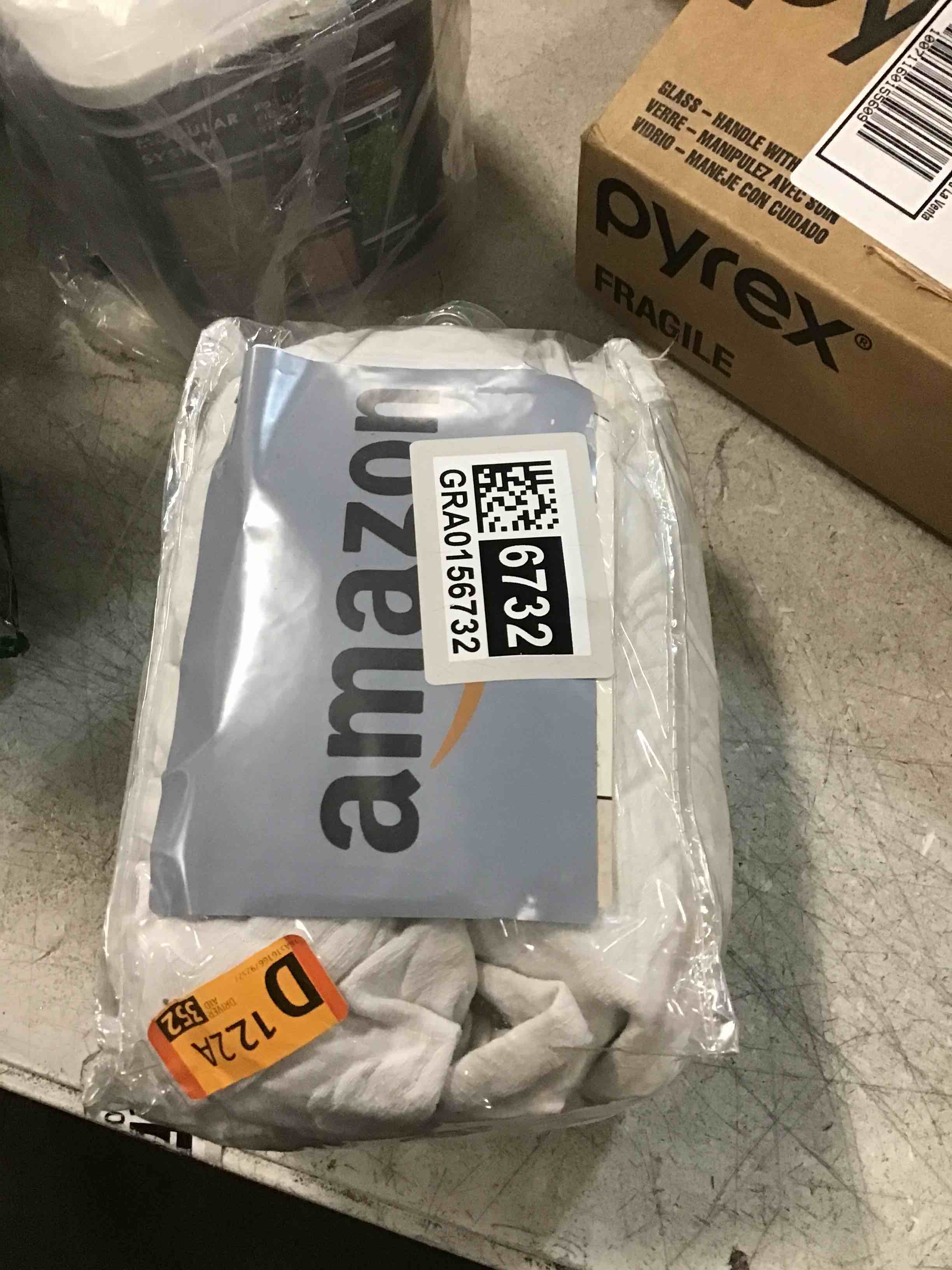 https://s3.amazonaws.com/lotting-images-prod/bidfta/GRA0156732_1733187303047.jpeg